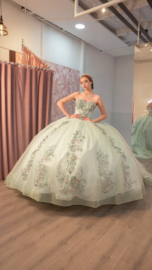 Vestido XV Verde Pistache Pedreria De Colores Con Manga Larga