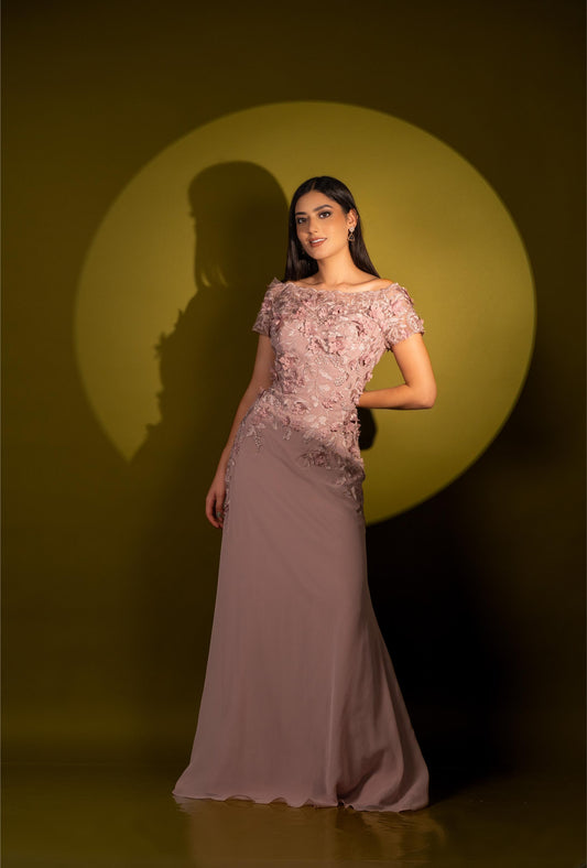 Vestido Rosa Viejo Manga Corta Con Flores Bordadas