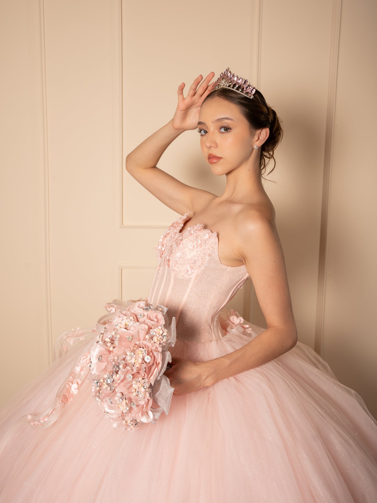 Vestido de XV Años Rosa Baby Moño en Falda y Gargantilla