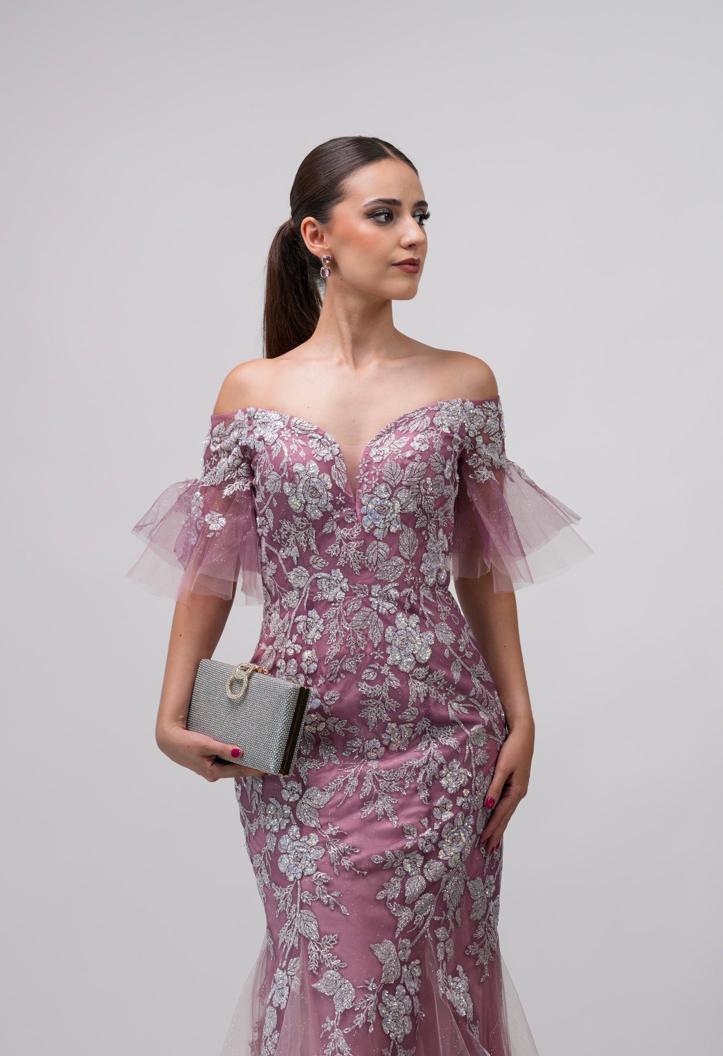 Vestido Rosa Corte Sirena Detalles Plateados