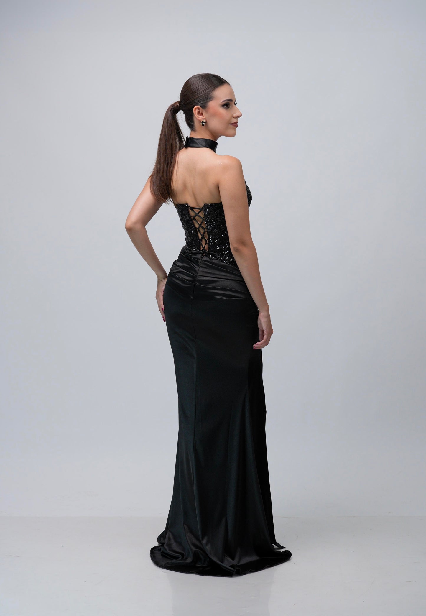 Vestido Straple Lentejuela En Pecho Falda Lisa