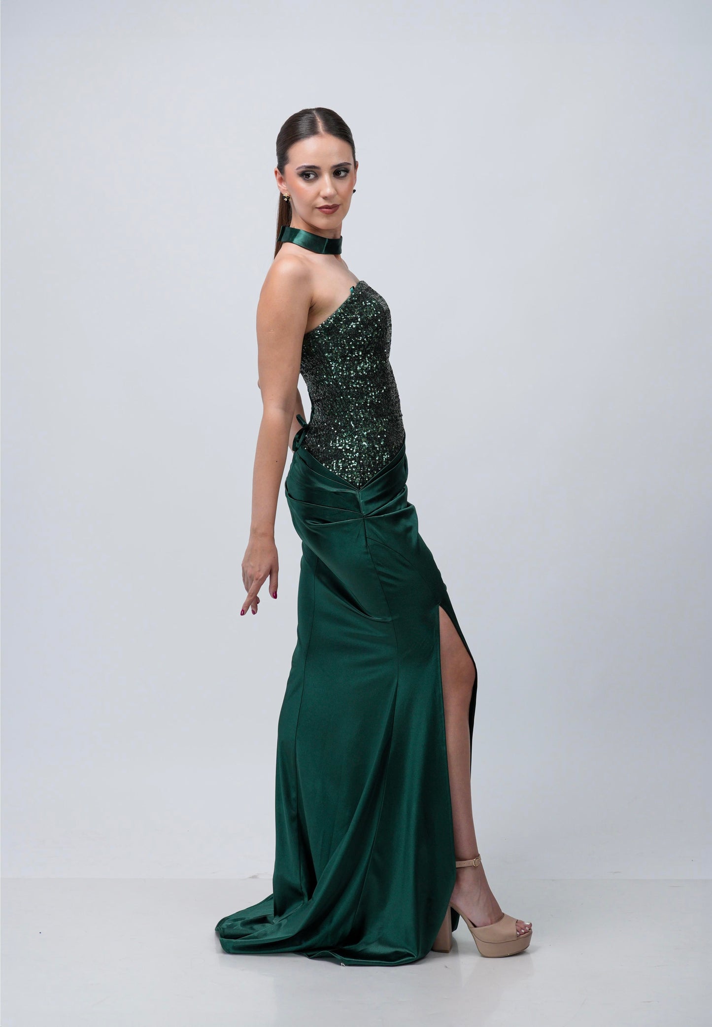 Vestido Straple Lentejuela En Pecho Falda Lisa