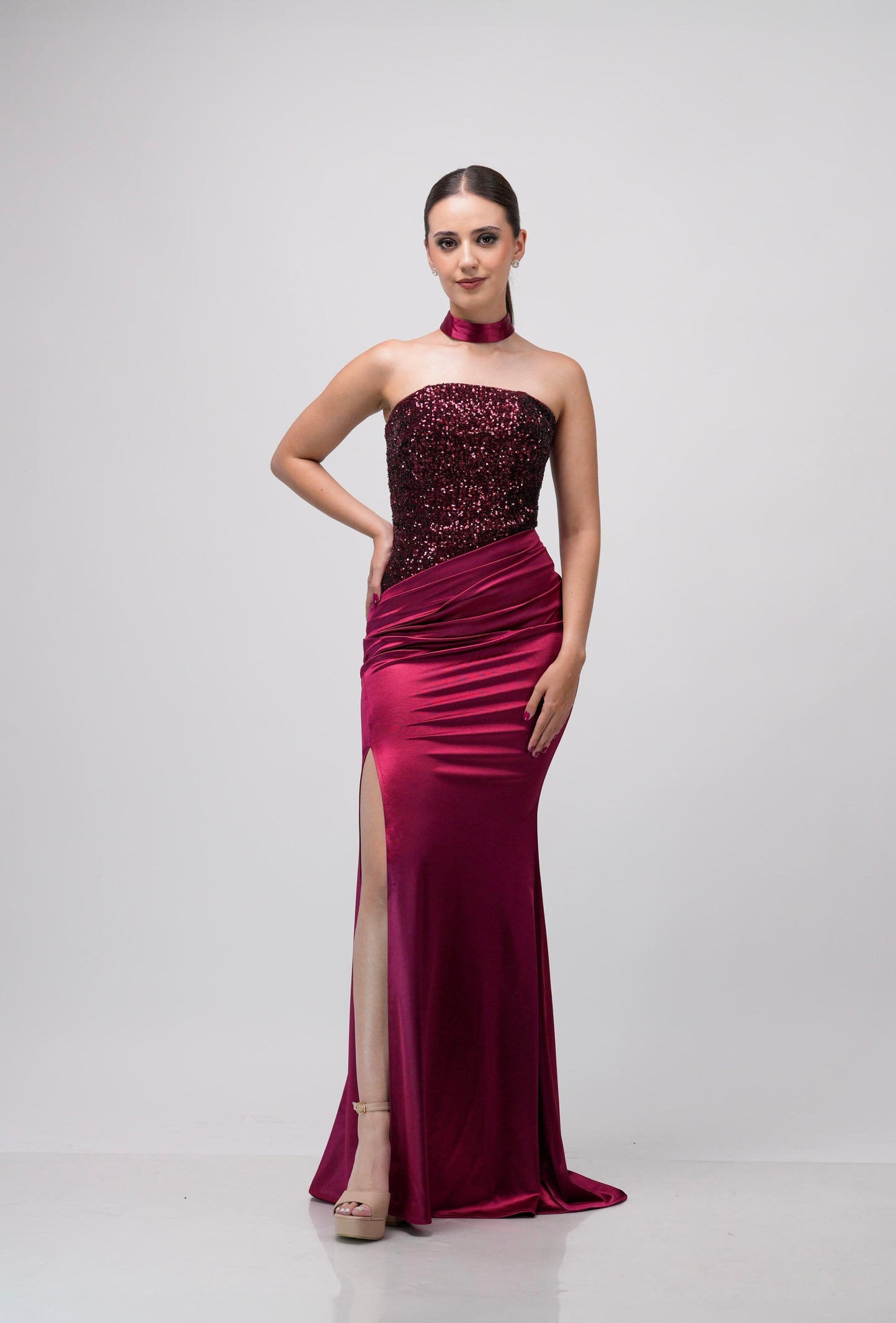 Vestido Straple Lentejuela En Pecho Falda Lisa