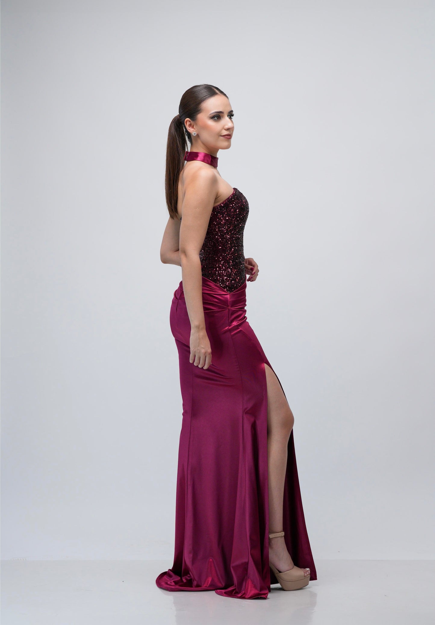 Vestido Straple Lentejuela En Pecho Falda Lisa