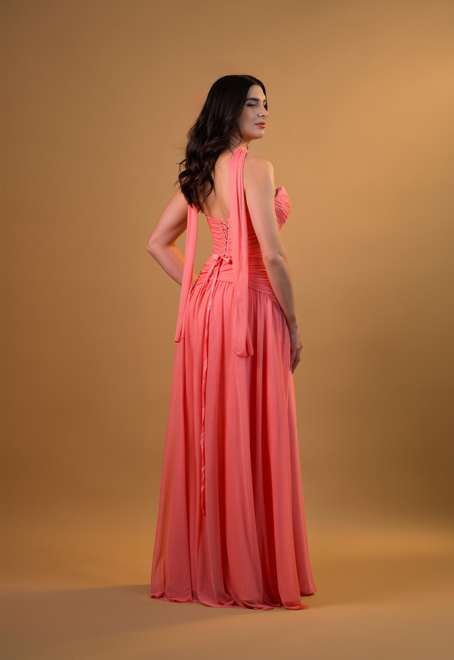 Coral Straple Pegado Abdomen Suelto En Falda Con Estola