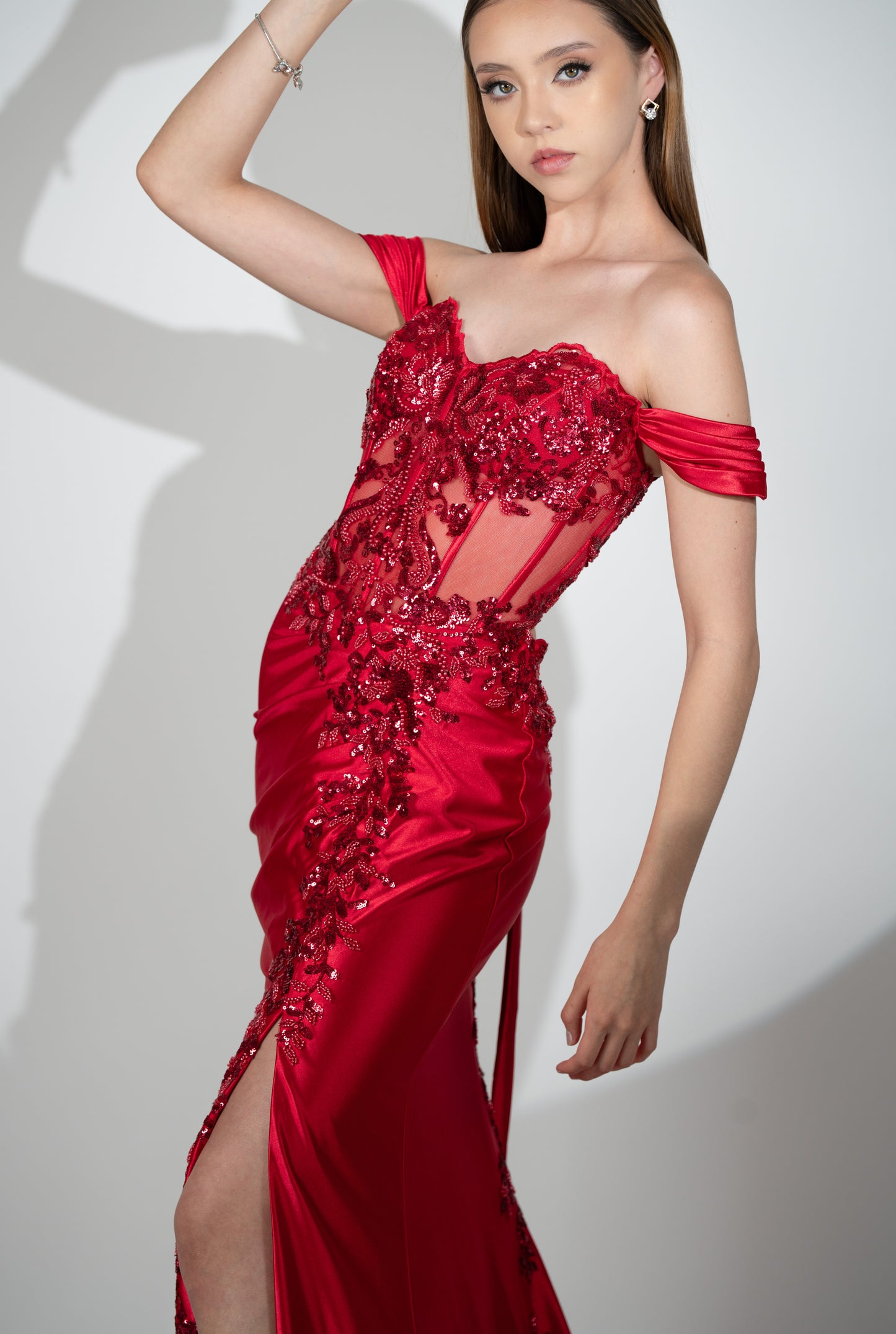 Vestido Rojo Manga Caida Diseño En Corset