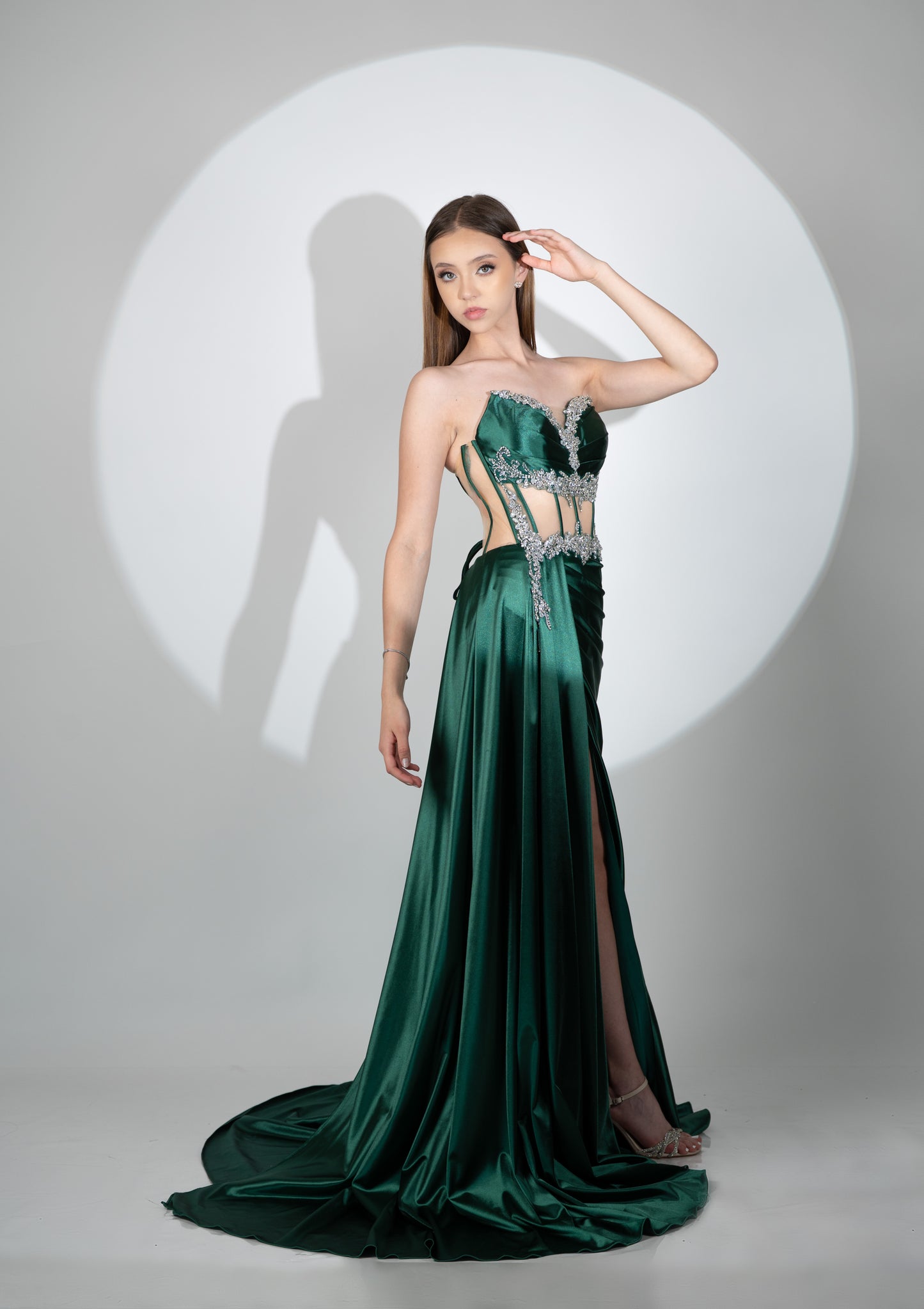 Vestido Straple Pedreria Plateada Corset Y Banda