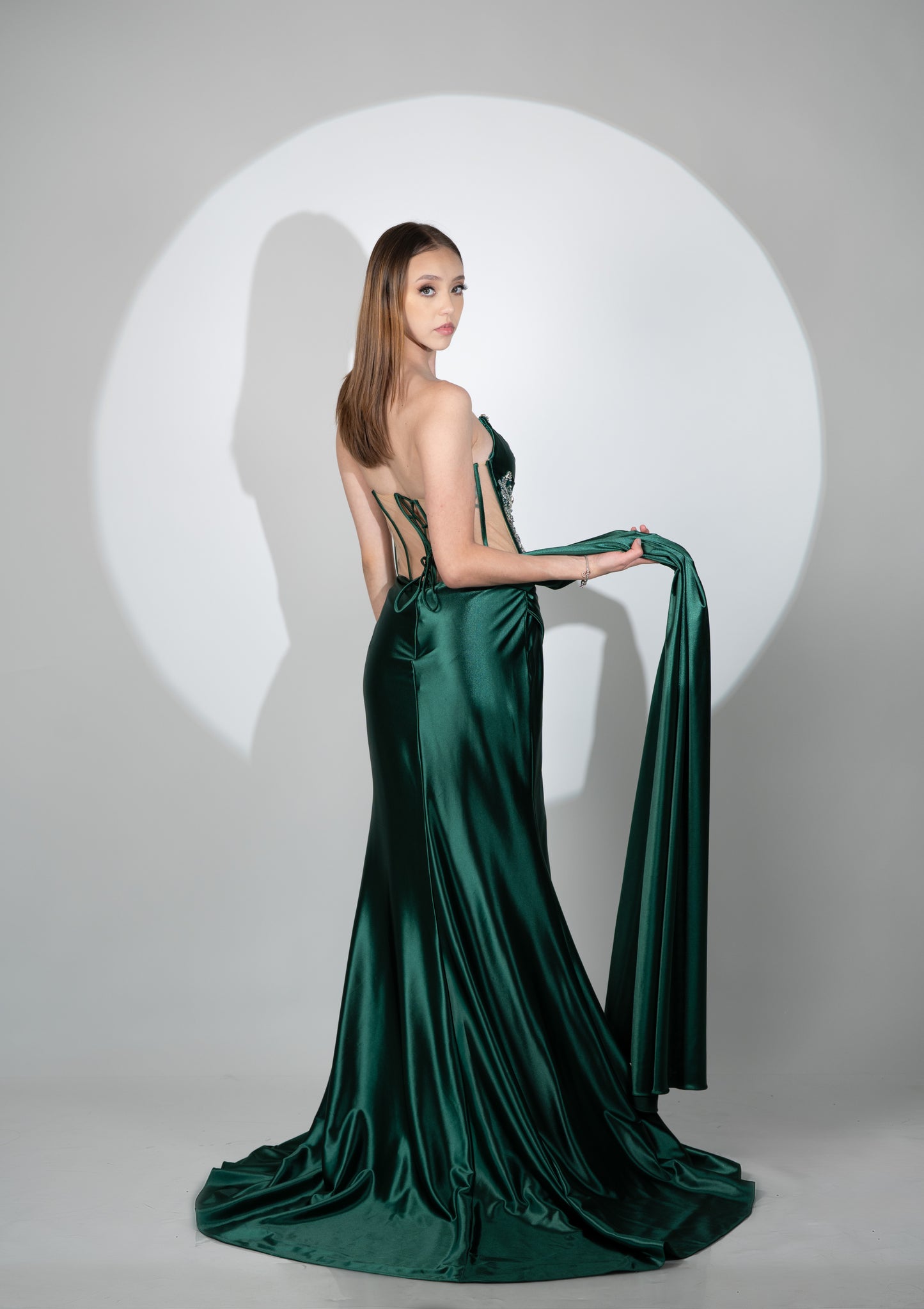 Vestido Straple Pedreria Plateada Corset Y Banda