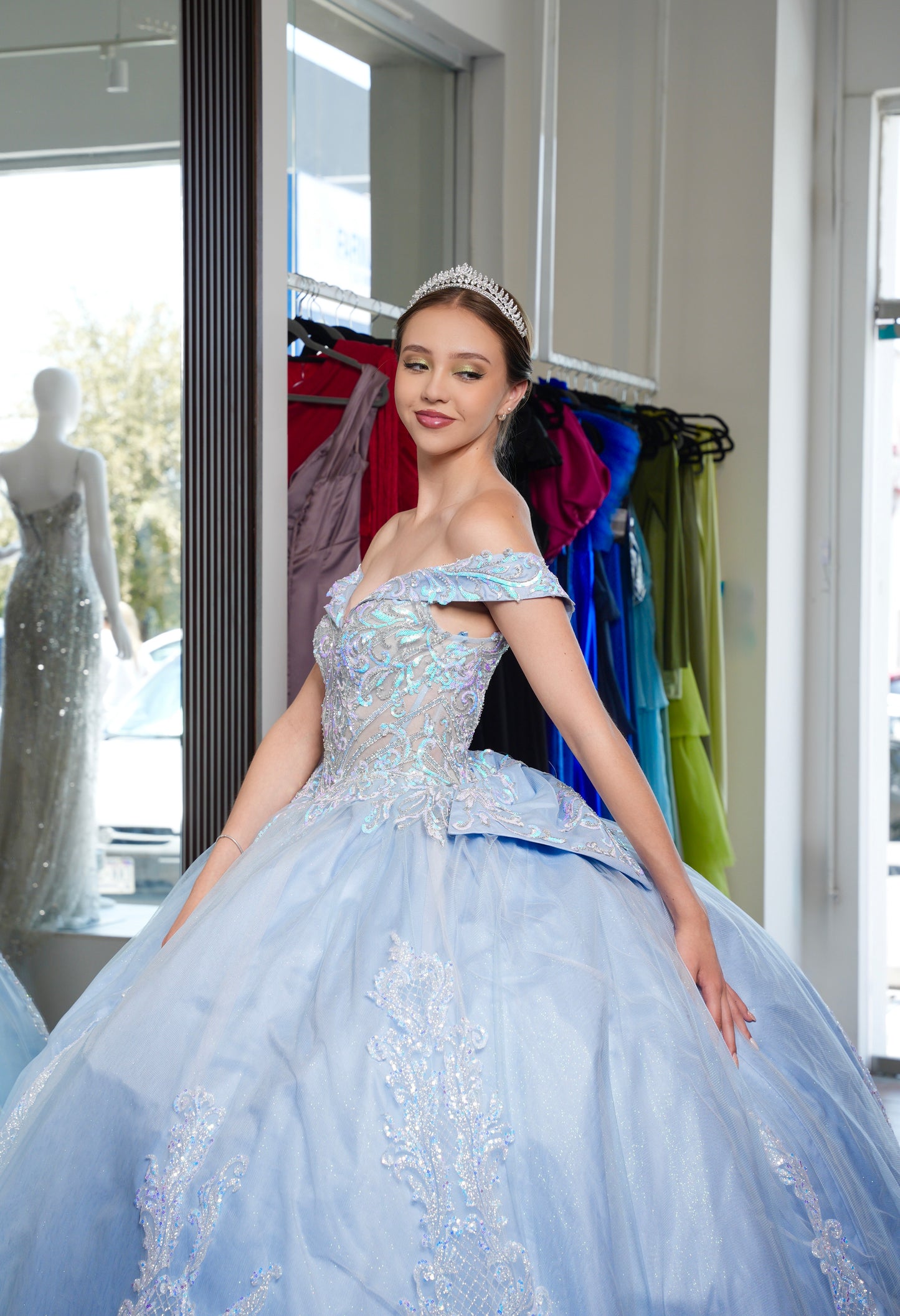 Vestido de XV Años Azul Cielo Glitter Tornasol con Moño