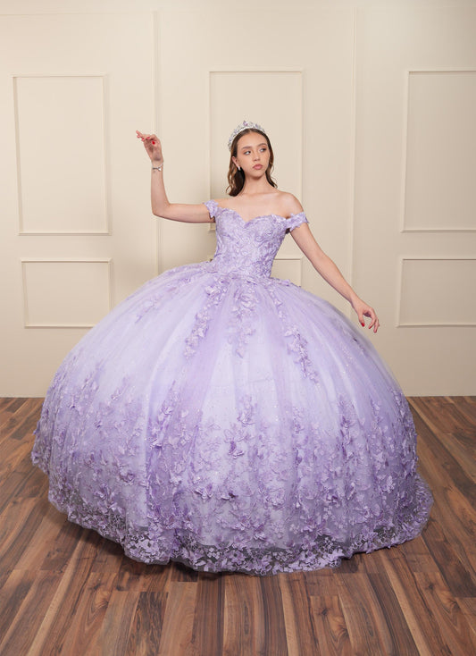 Vestido de XV Años Lila Bordado Mariposas Mangas Caídas con Velo