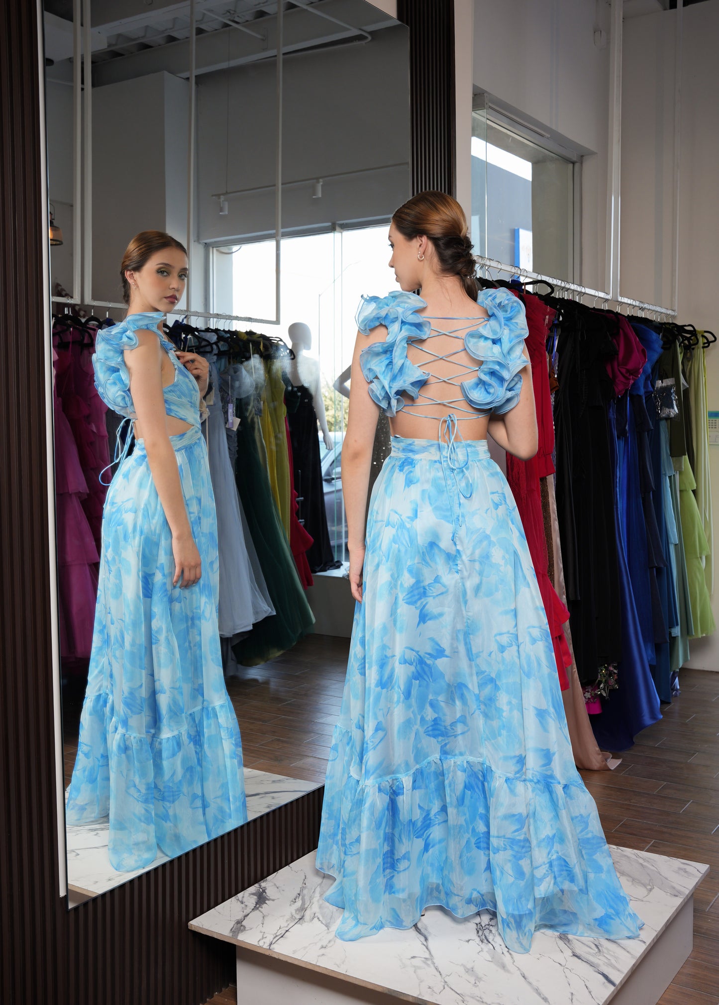 Vestido Azul Floreado Abdomen en Triangulo de Corset