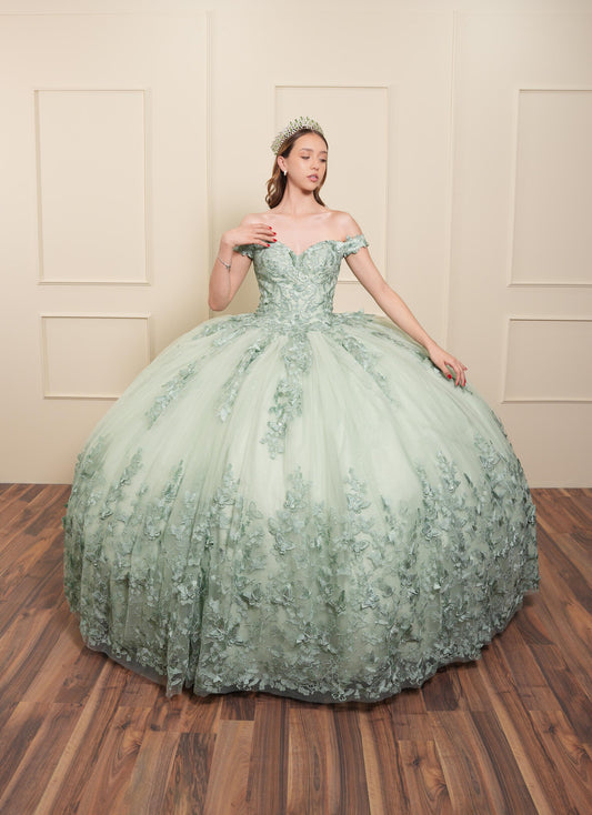 Vestido de XV Años Pistache Bordado Mariposas Mangas Caídas con Velo