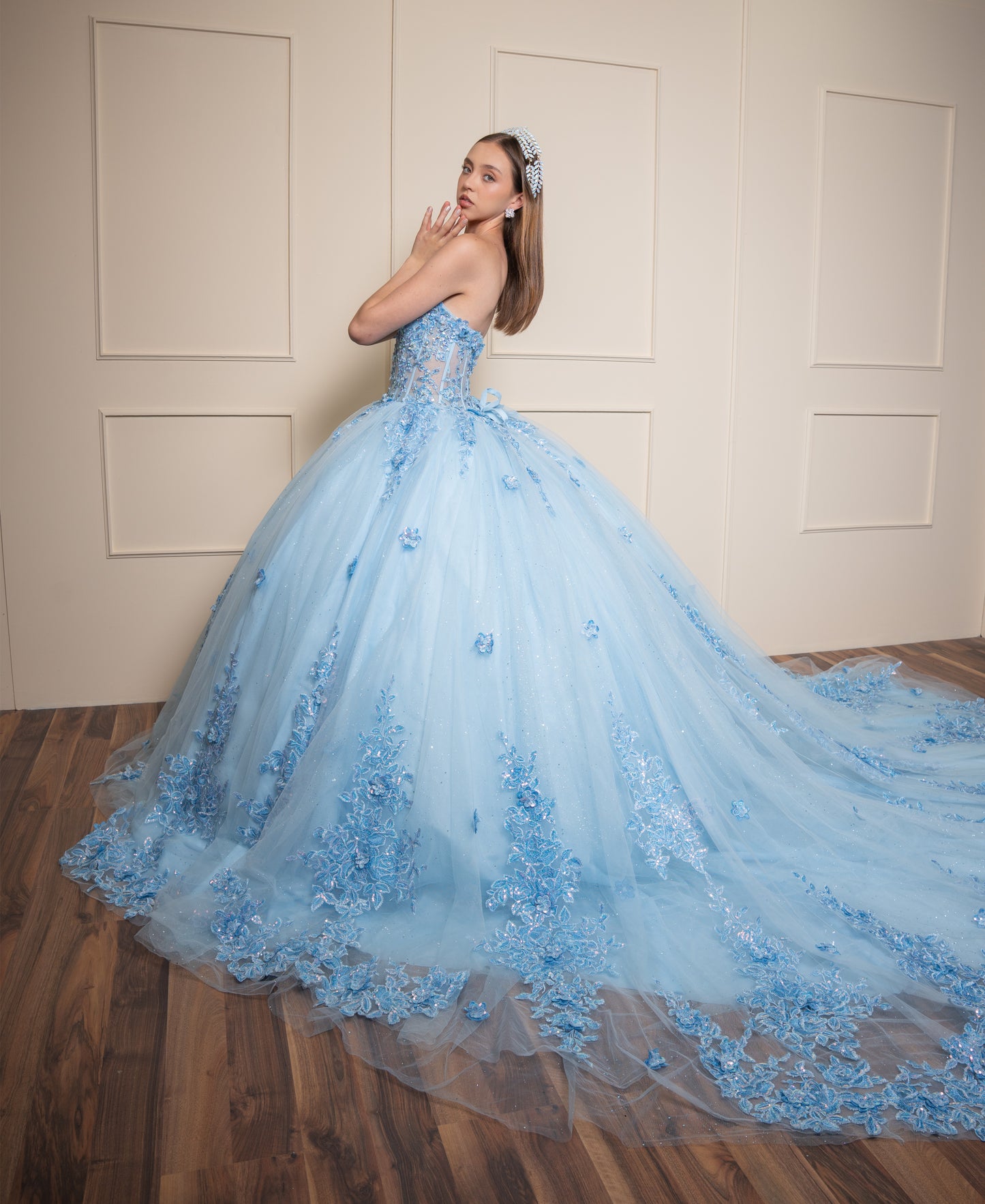 Vestido de XV Años Vestido Azul Cielo Lentejuela Tornasol Estraple