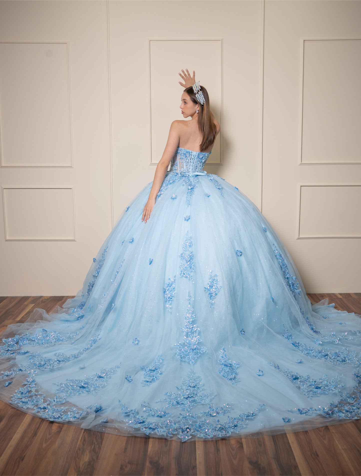 Vestido de XV Años Vestido Azul Cielo Lentejuela Tornasol Estraple