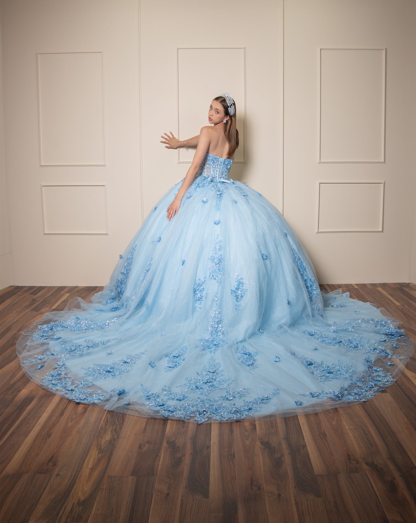 Vestido de XV Años Vestido Azul Cielo Lentejuela Tornasol Estraple