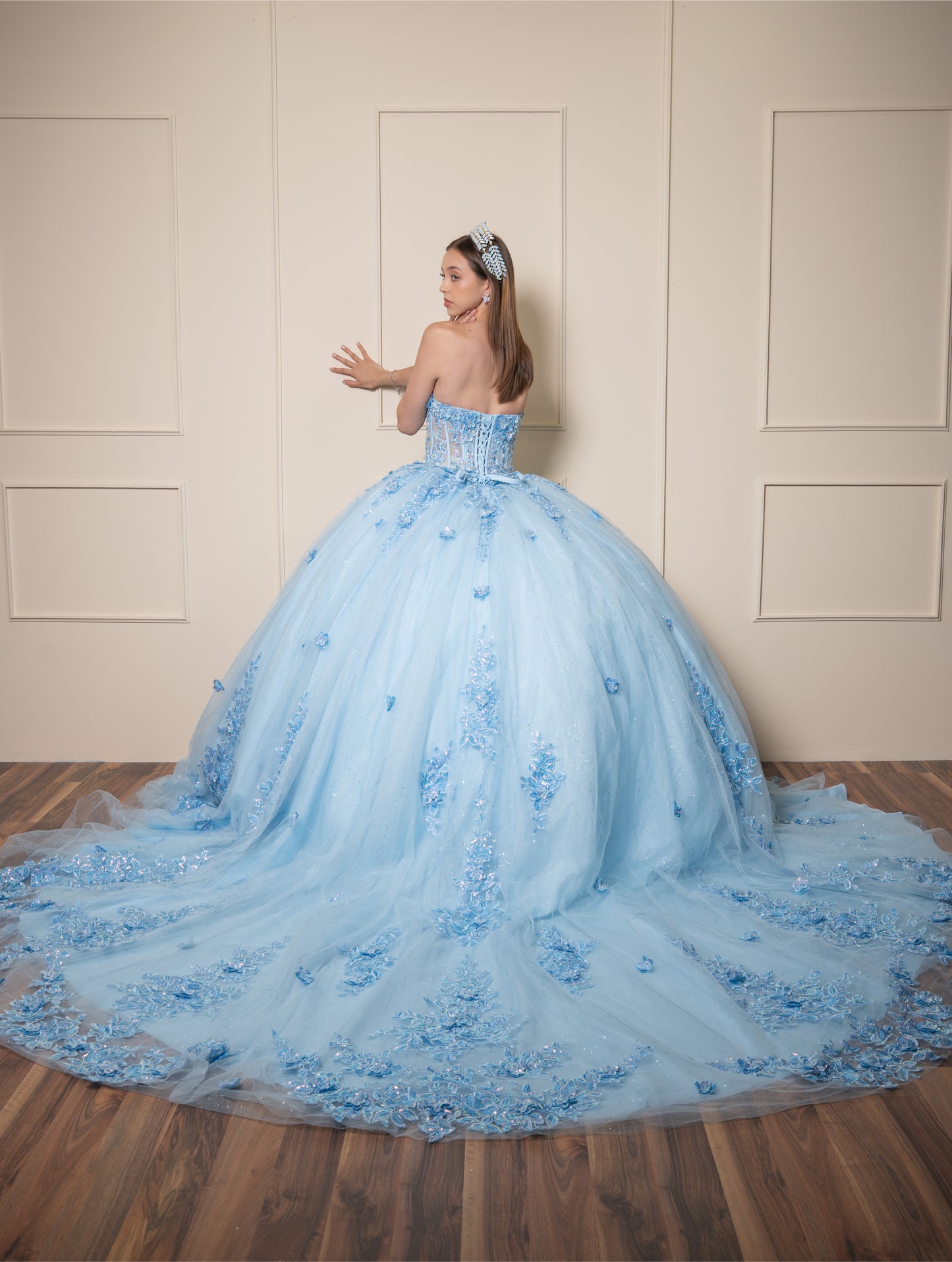 Vestido de XV Años Vestido Azul Cielo Lentejuela Tornasol Estraple