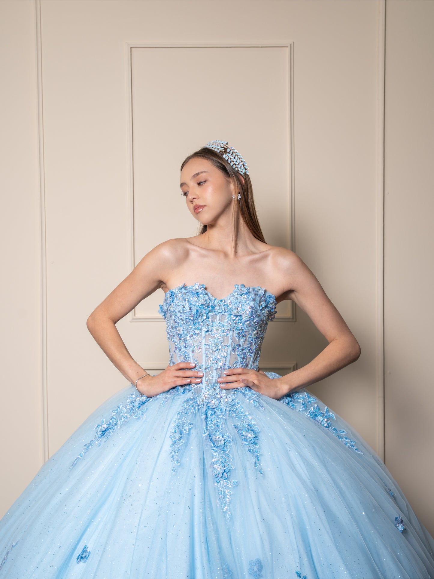 Vestido de XV Años Vestido Azul Cielo Lentejuela Tornasol Estraple