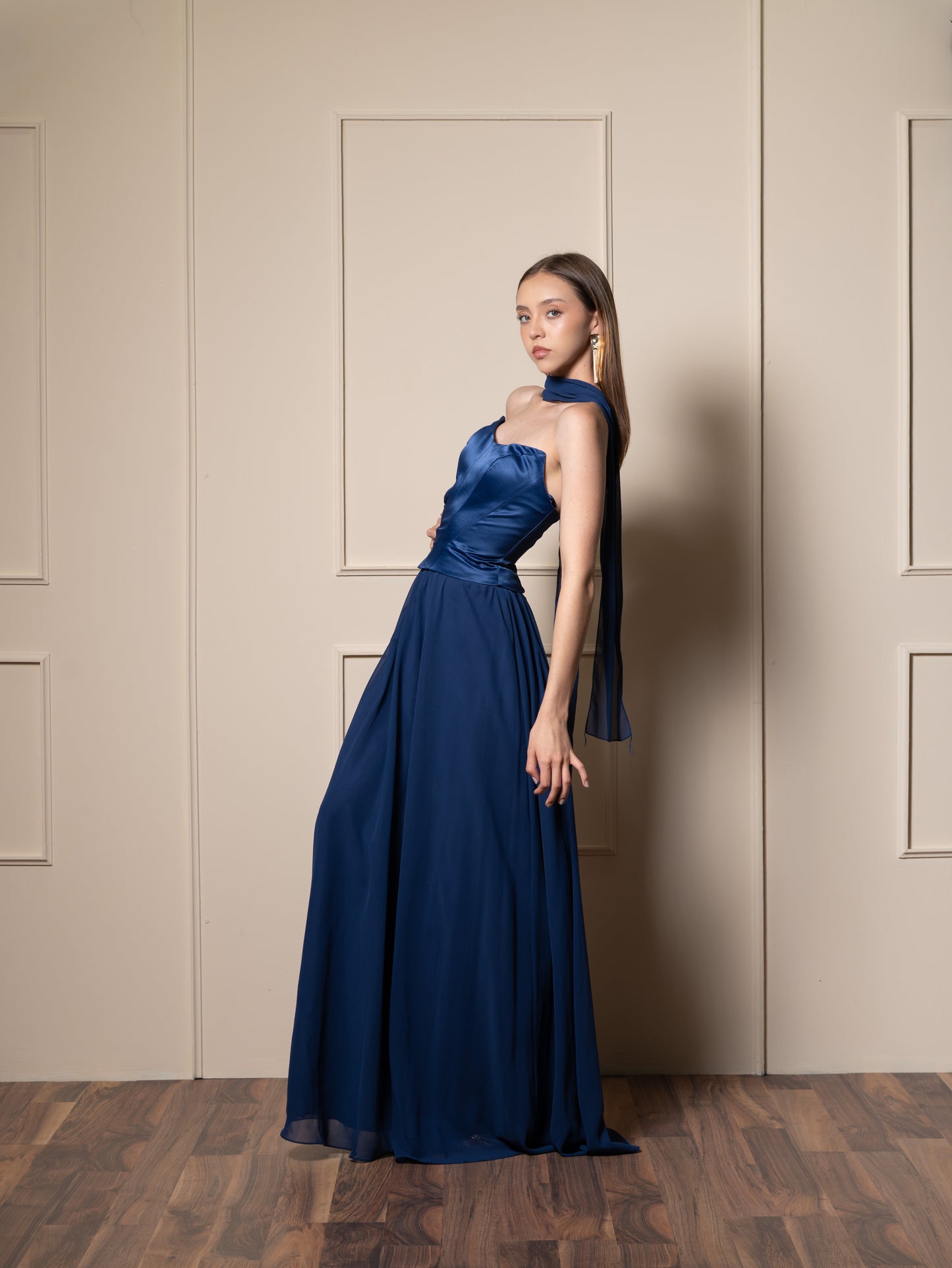 Vestido Azul Marino Straple Corset Con Olan