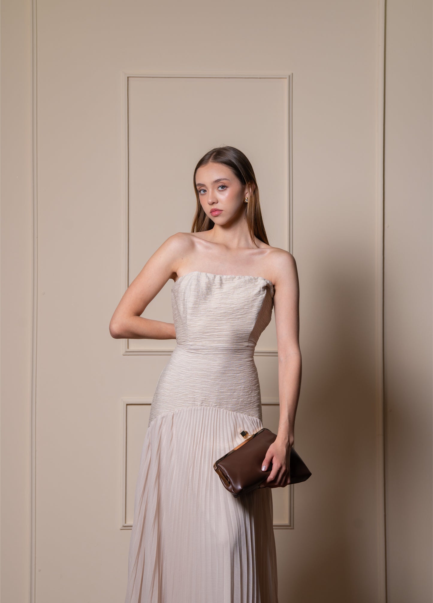 Vestido Nude Corset Con Tablones En Falda