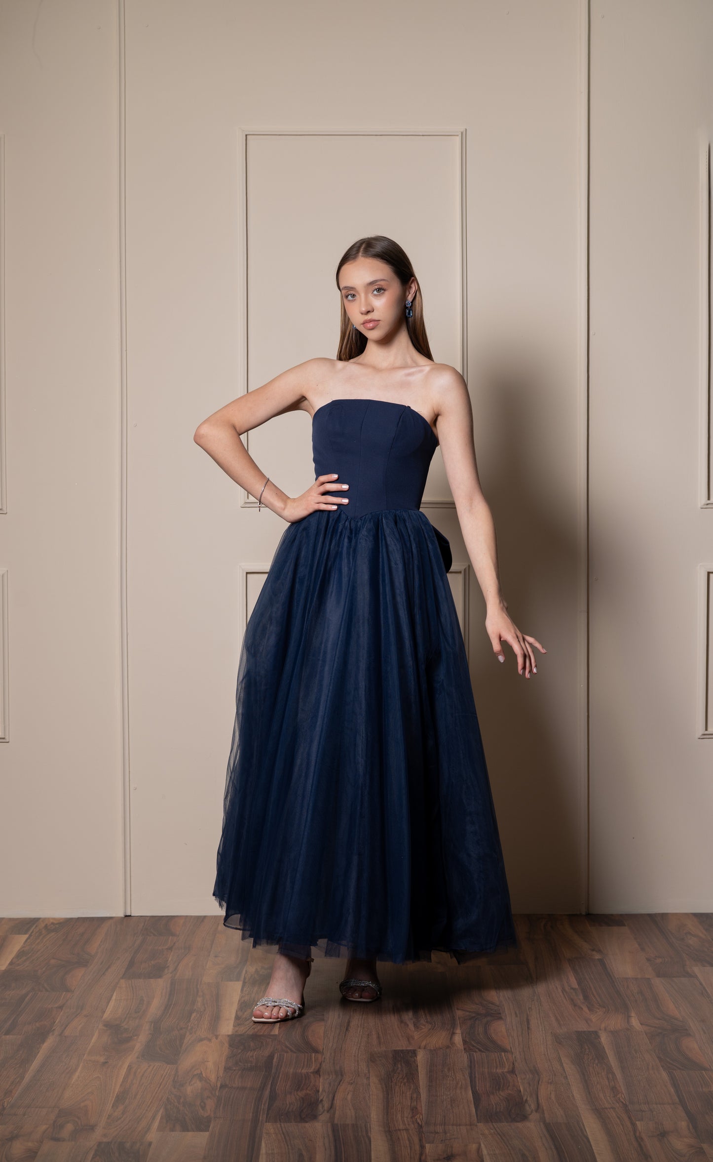 Vestido Corte A Midi Moño Atrás