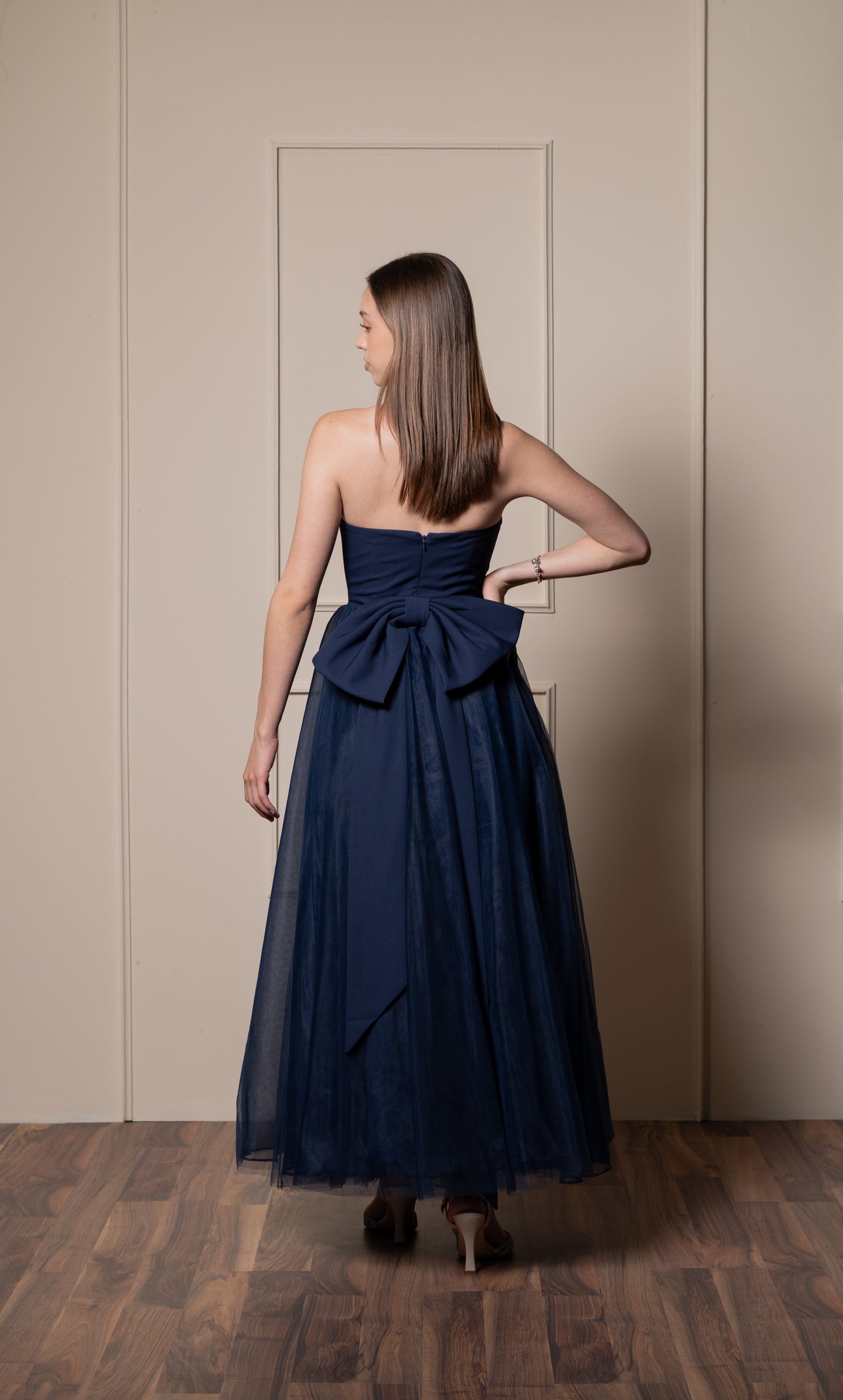 Vestido Corte A Midi Moño Atrás