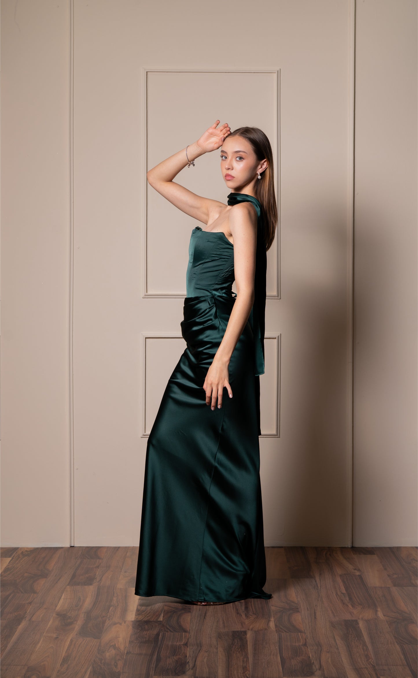 Vestido Verde Esmeralda Straple De Corset Con Estola