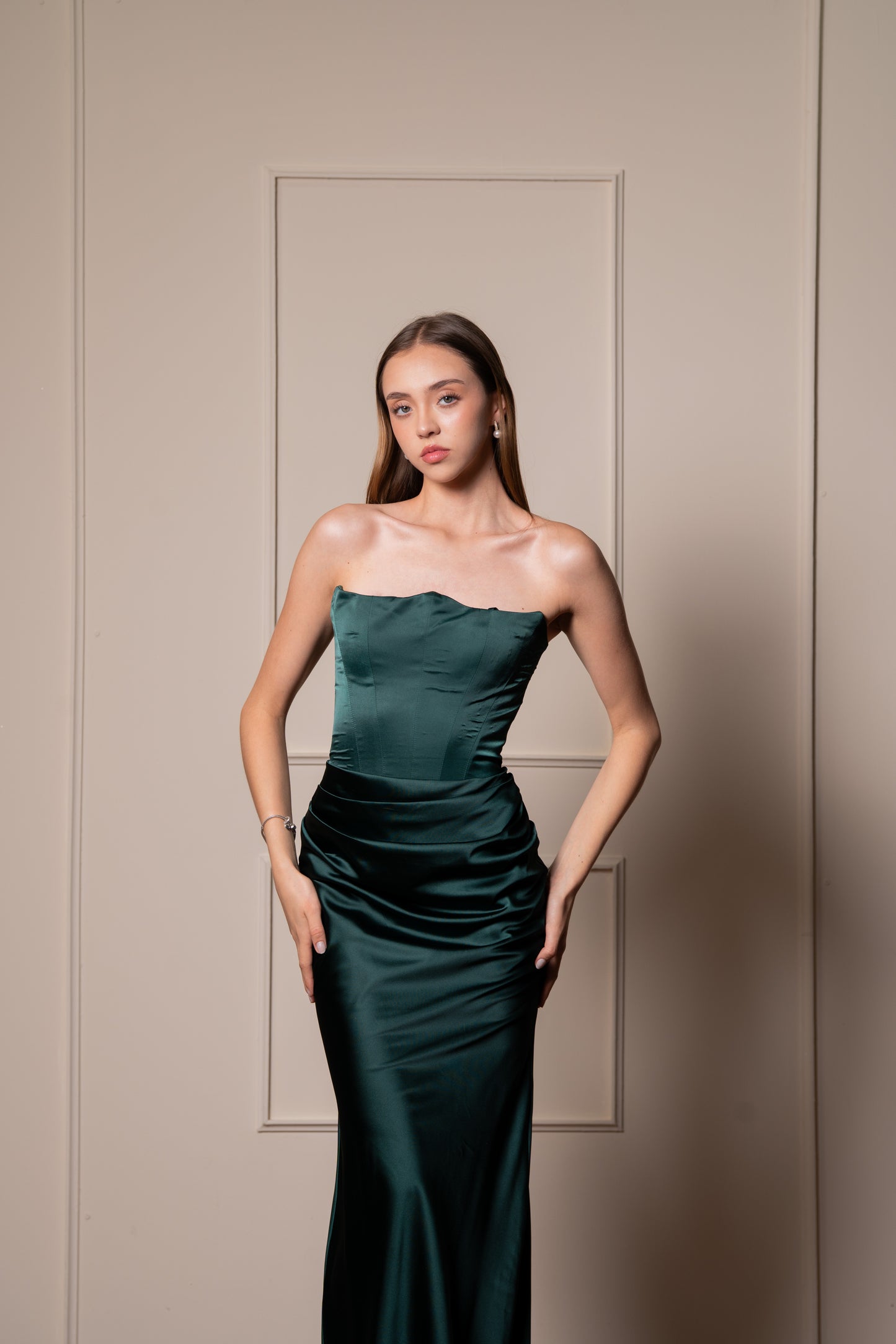 Vestido Verde Esmeralda Straple De Corset Con Estola