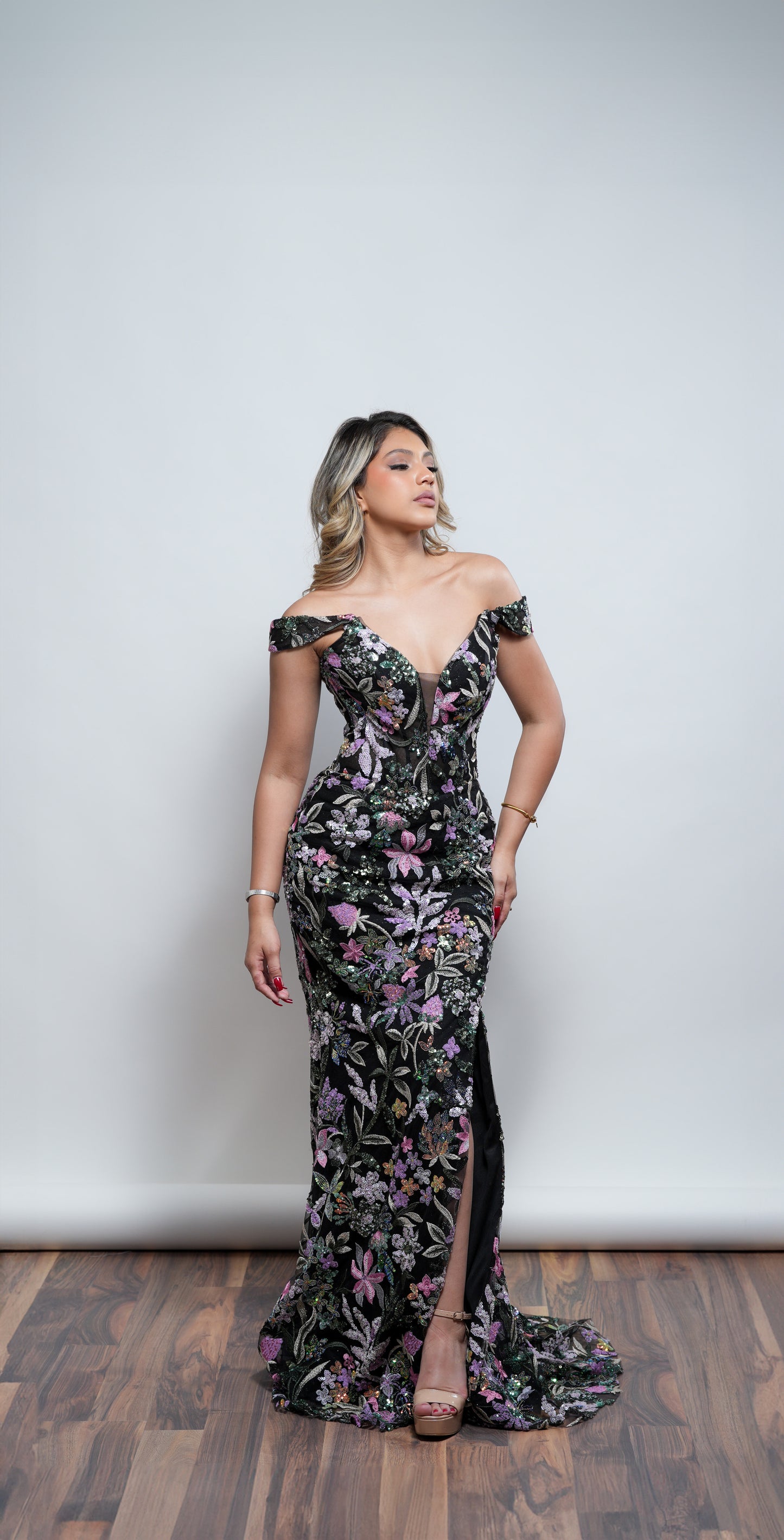 Vestido Floreado Corte Sirena