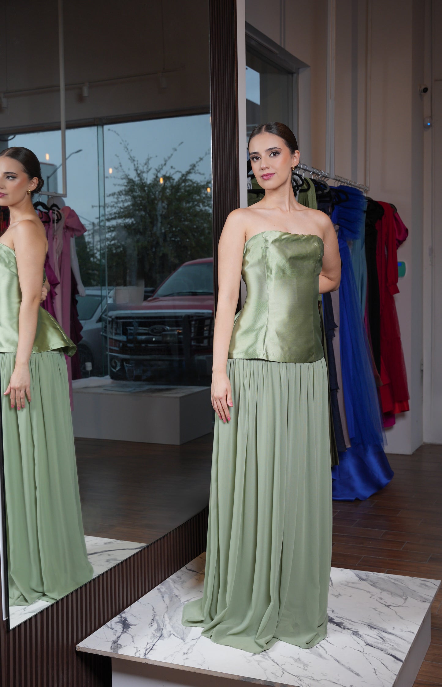 Vestido Verde Sage Straple Corset Con Olan