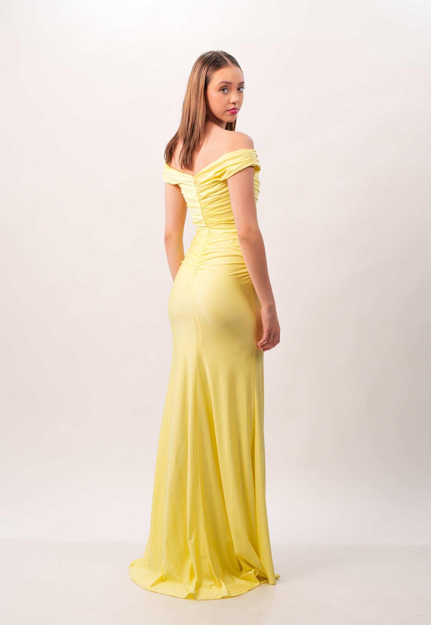 Vestido Amarillo Manga en Hombro Corte Sirena