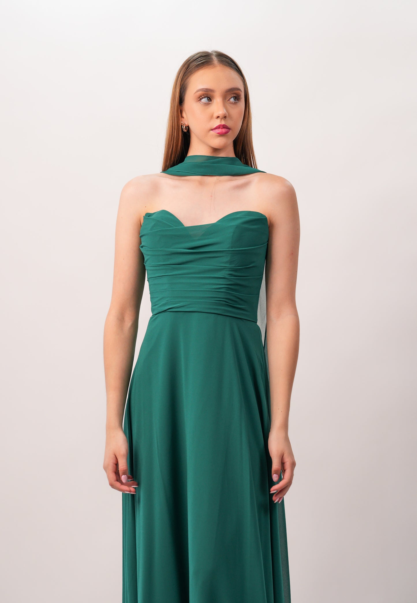 Vestido Verde Esmeralda Straple Corrugado Corte A