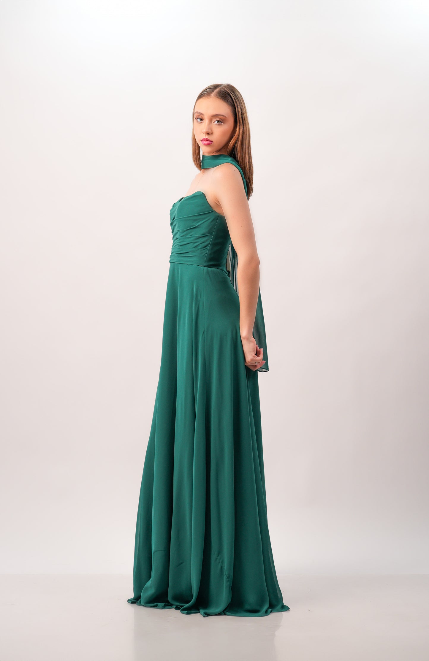 Vestido Verde Esmeralda Straple Corrugado Corte A