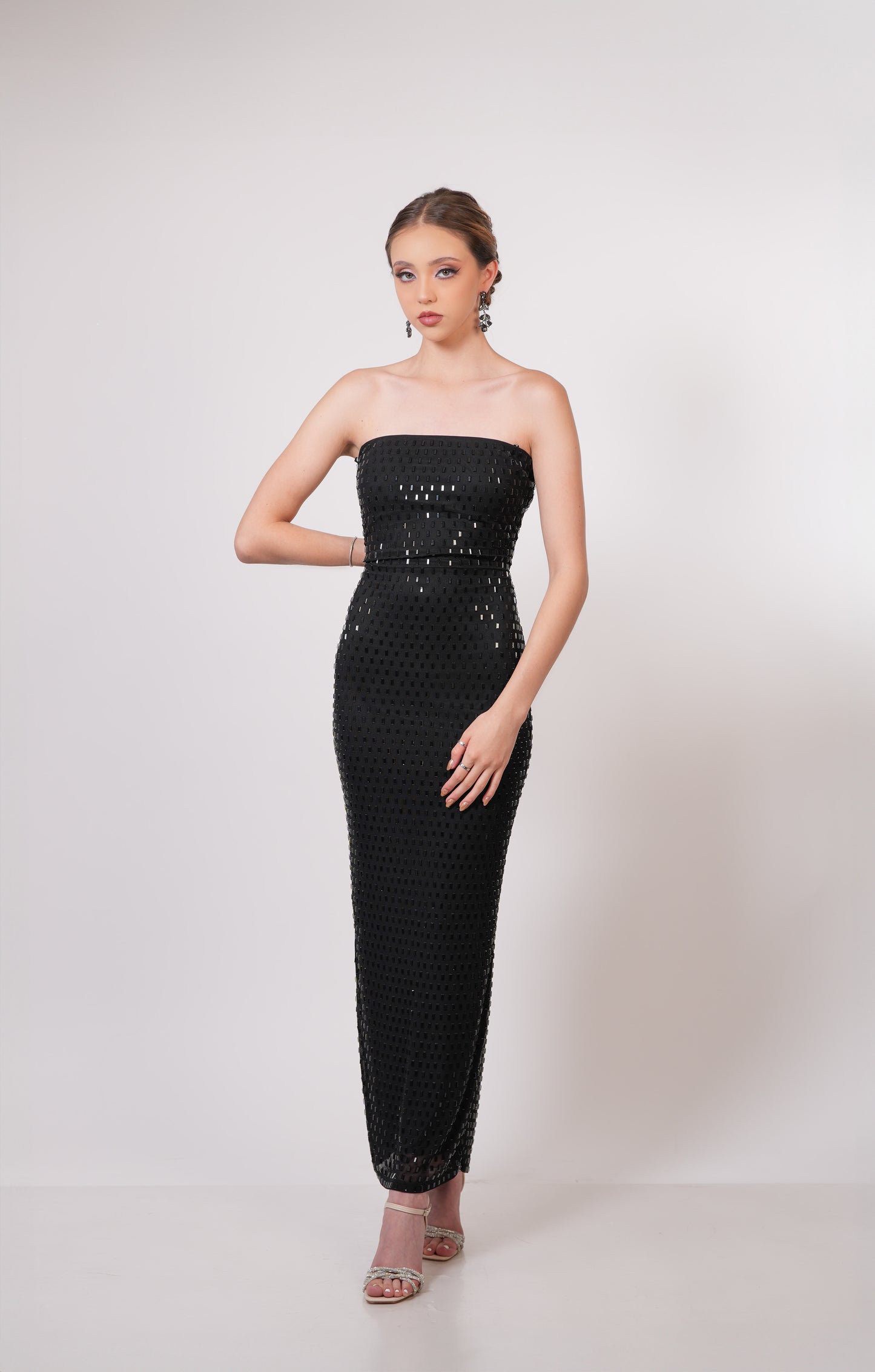 Vestido Negro Straple Midi Espejos