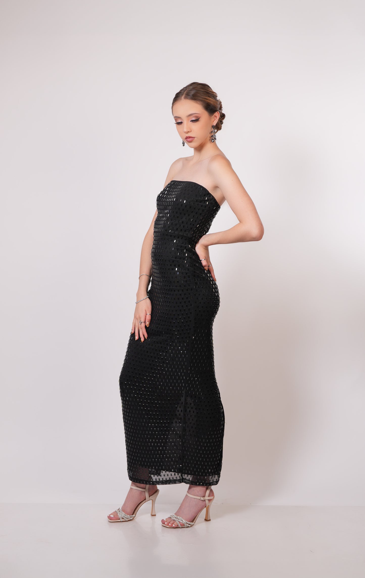 Vestido Negro Straple Midi Espejos