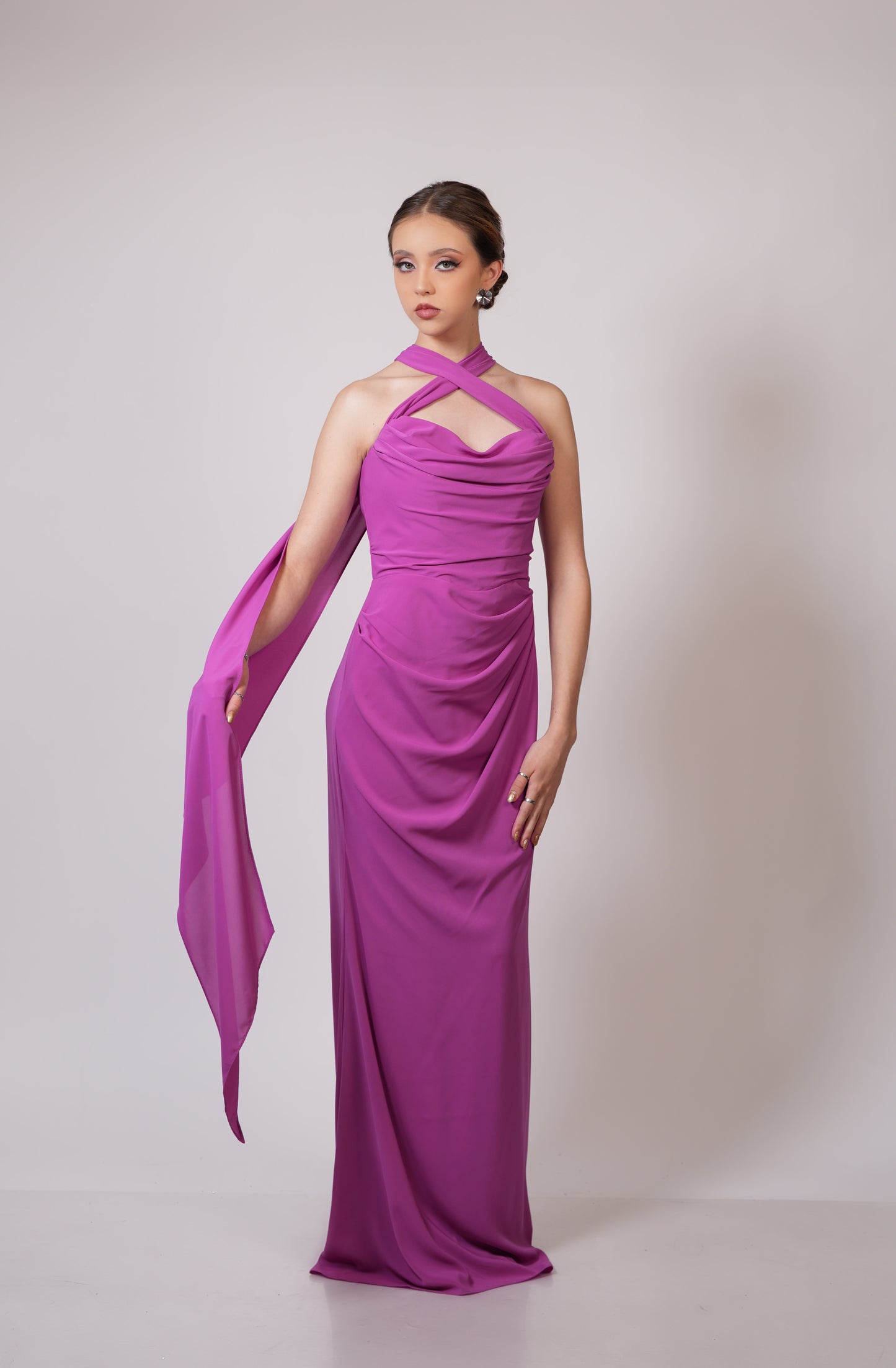 Vestido Rosa Magenta Corrugado con Estola