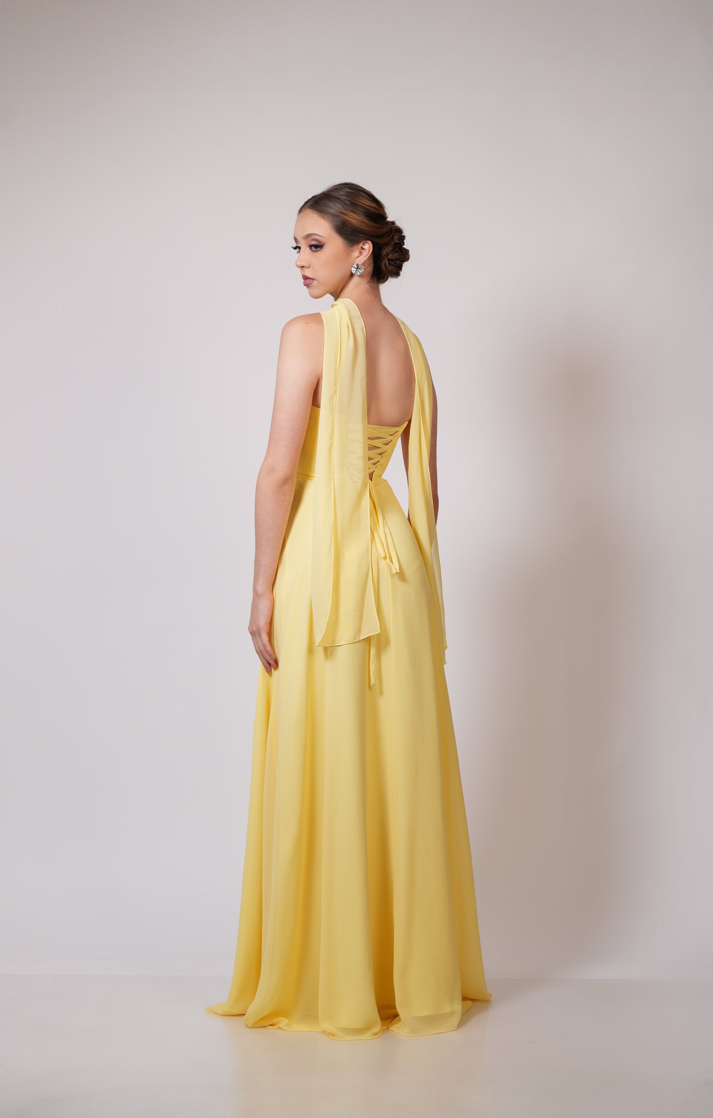Vestido Amarillo Straple Corrugado Corte A