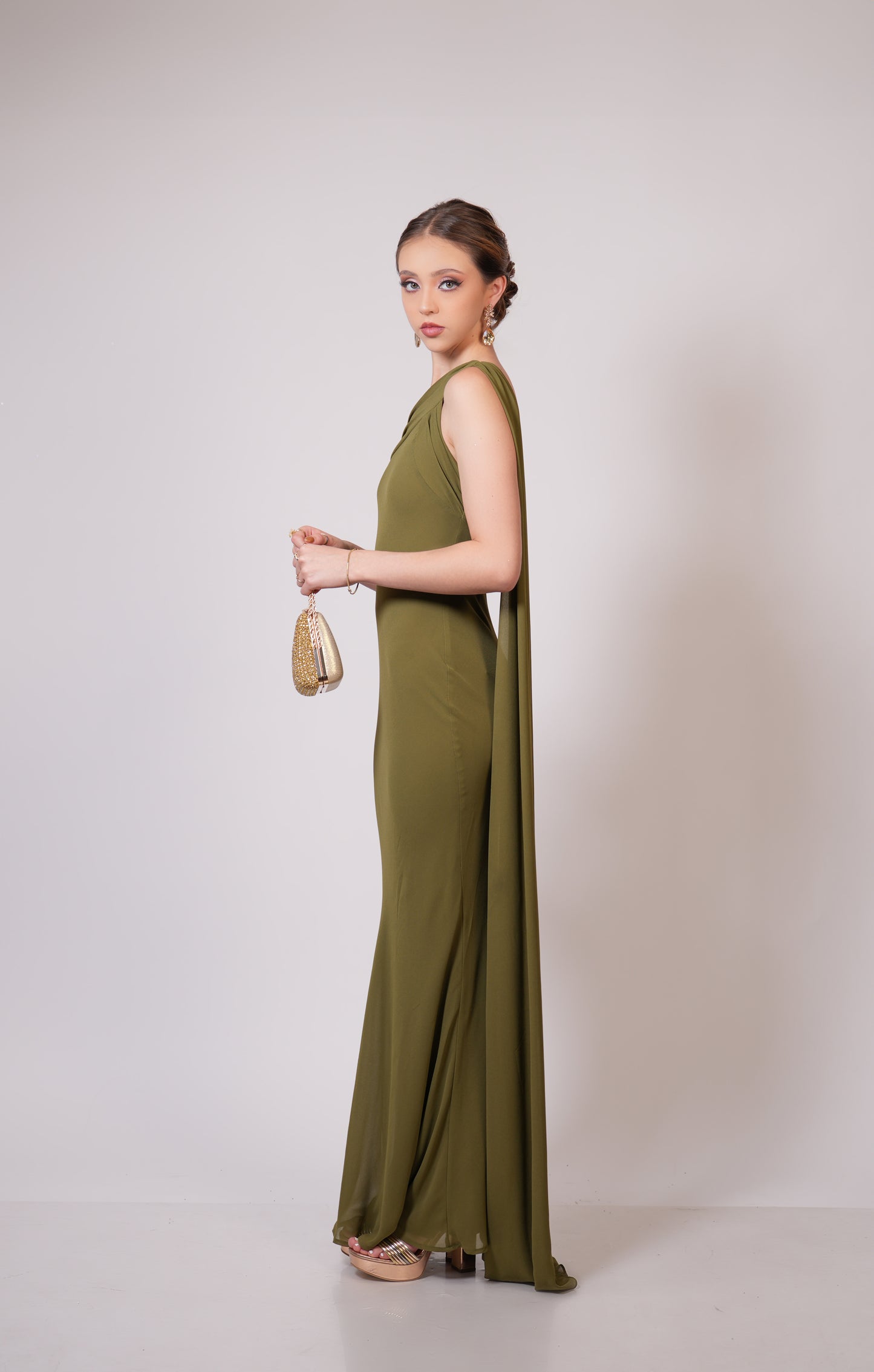 Vestido Verde Olivo un Tirante con Estola