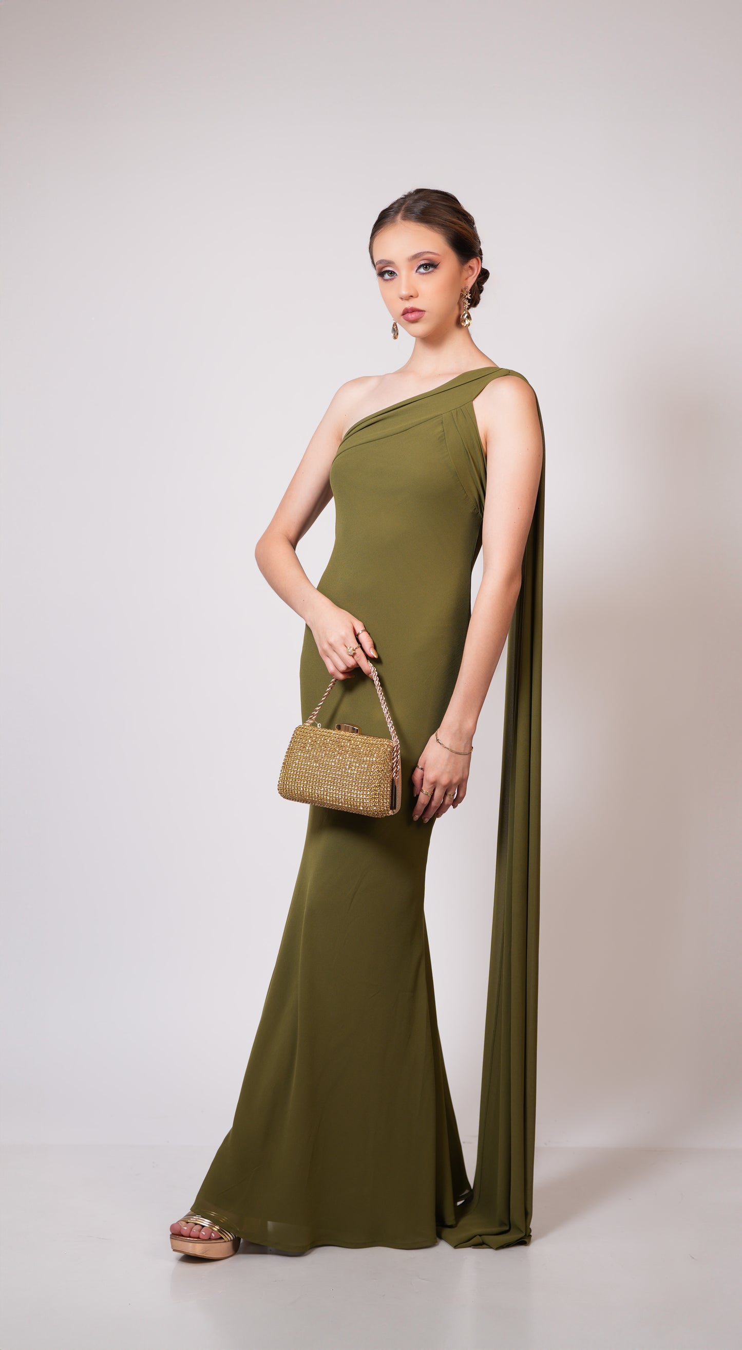 Vestido Verde Olivo un Tirante con Estola