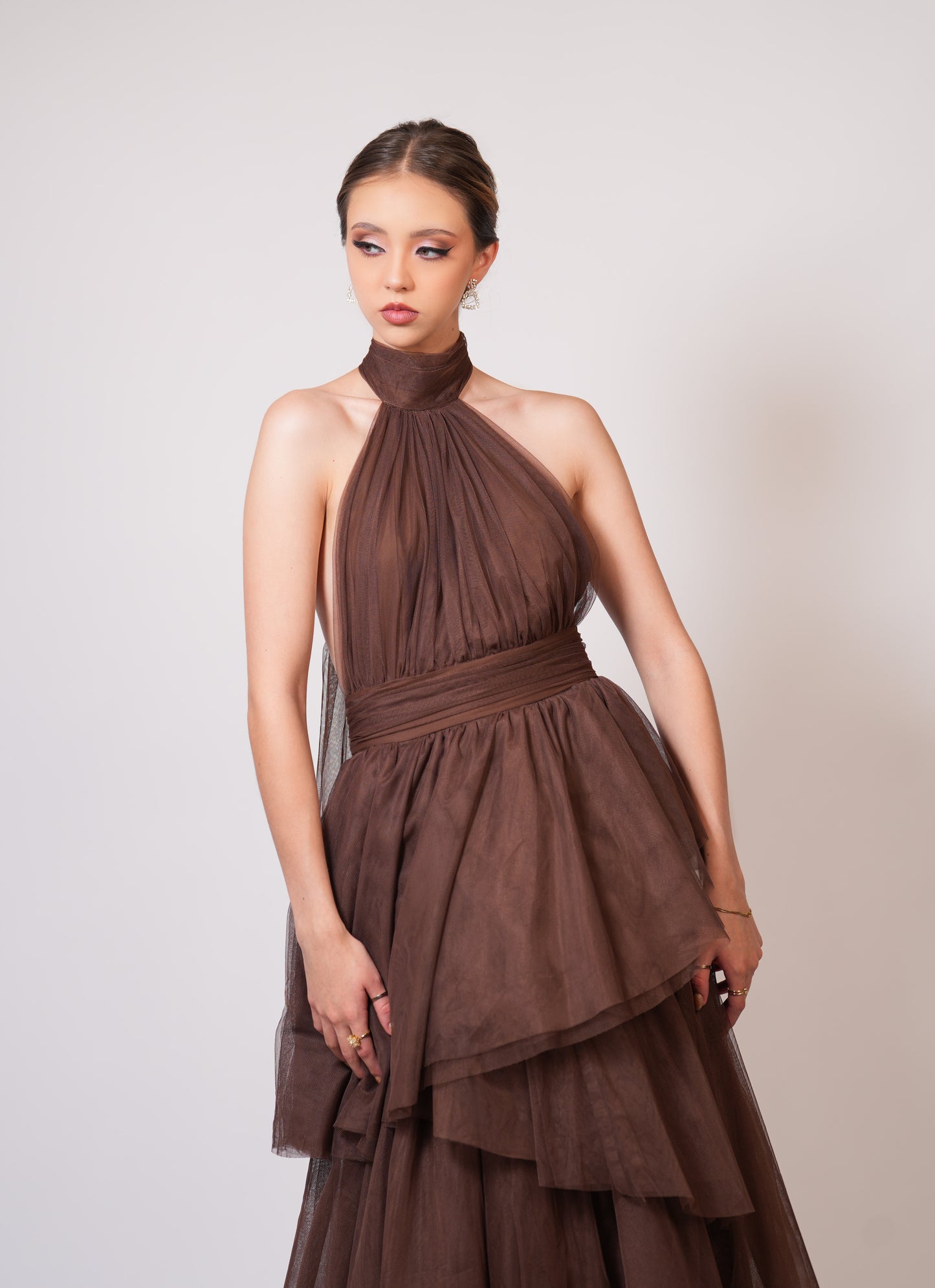 Vestido Cafe Cuello Halter Olanes