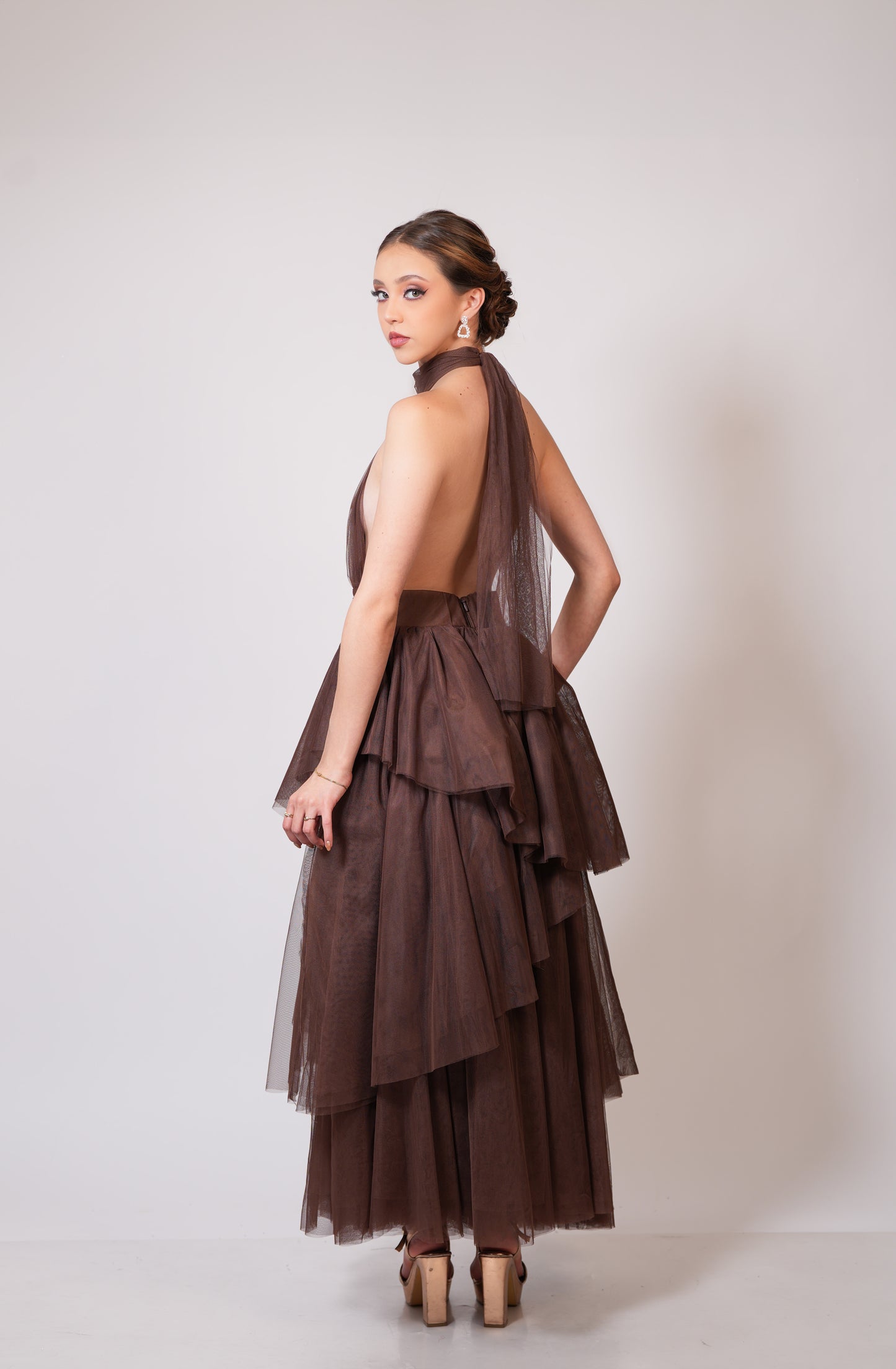 Vestido Cafe Cuello Halter Olanes