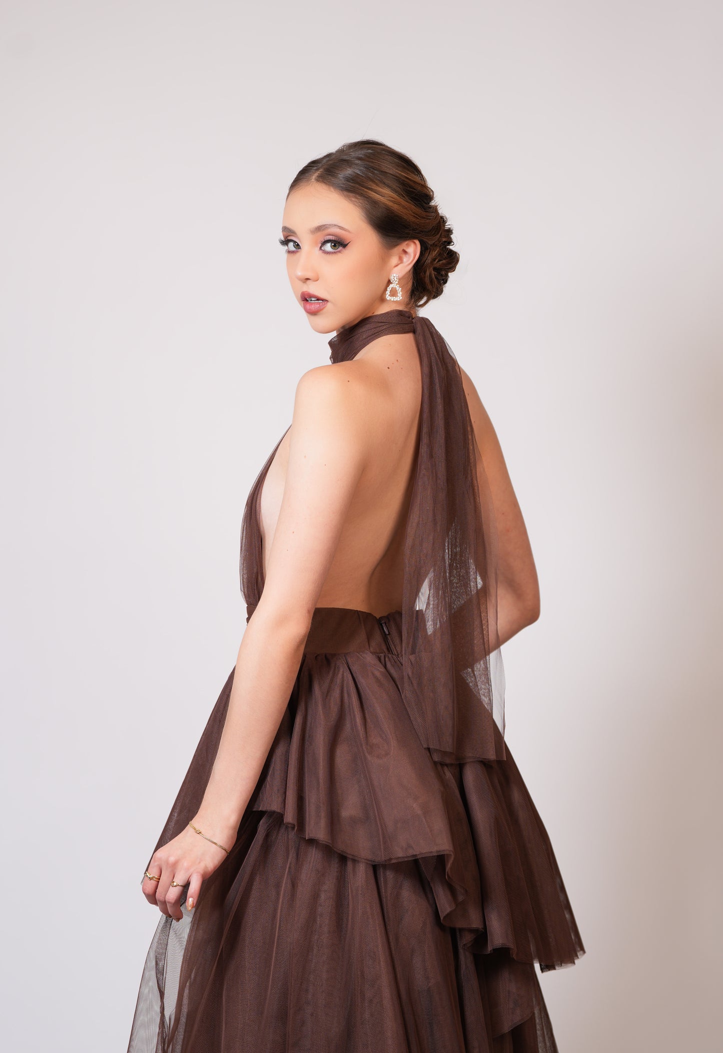 Vestido Cafe Cuello Halter Olanes