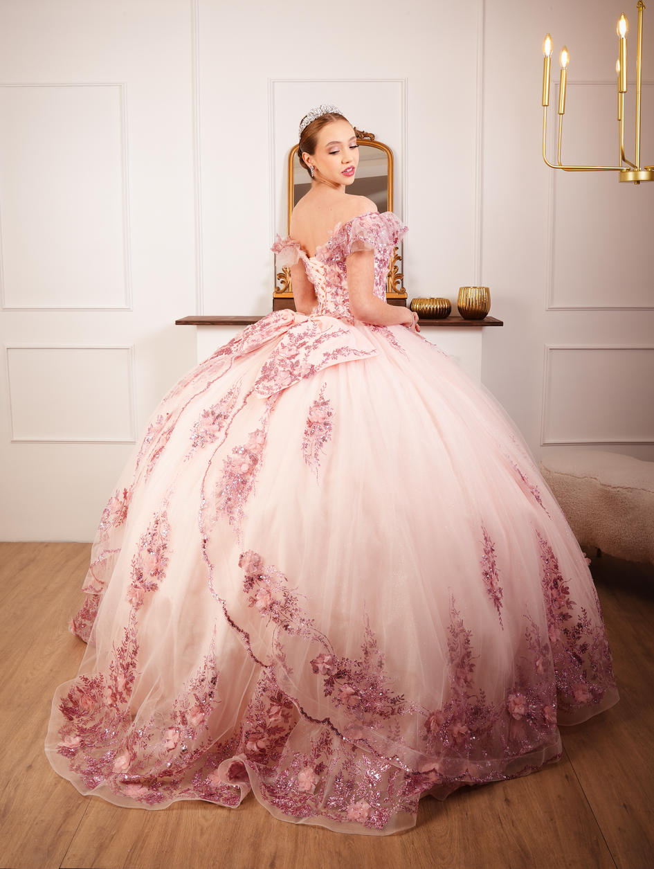 Vestido de XV Años Rosa Glitter Manga Campesina Con Moño