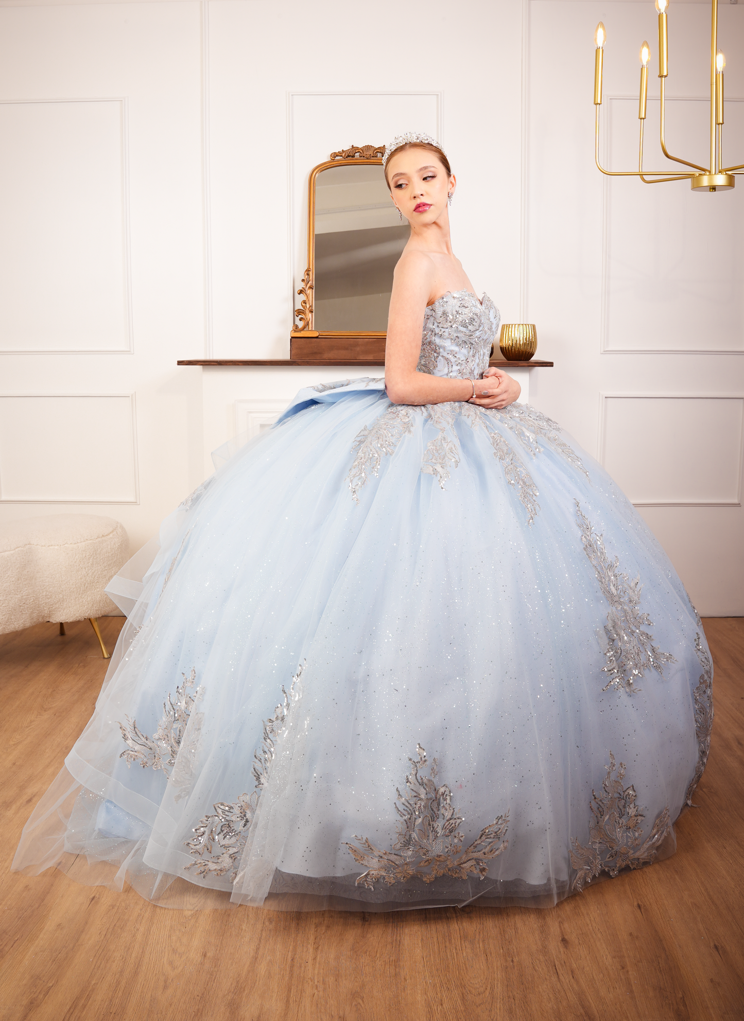 Vestido de XV Años Azul Cielo Lentejuela Straple con Moño (Renta)