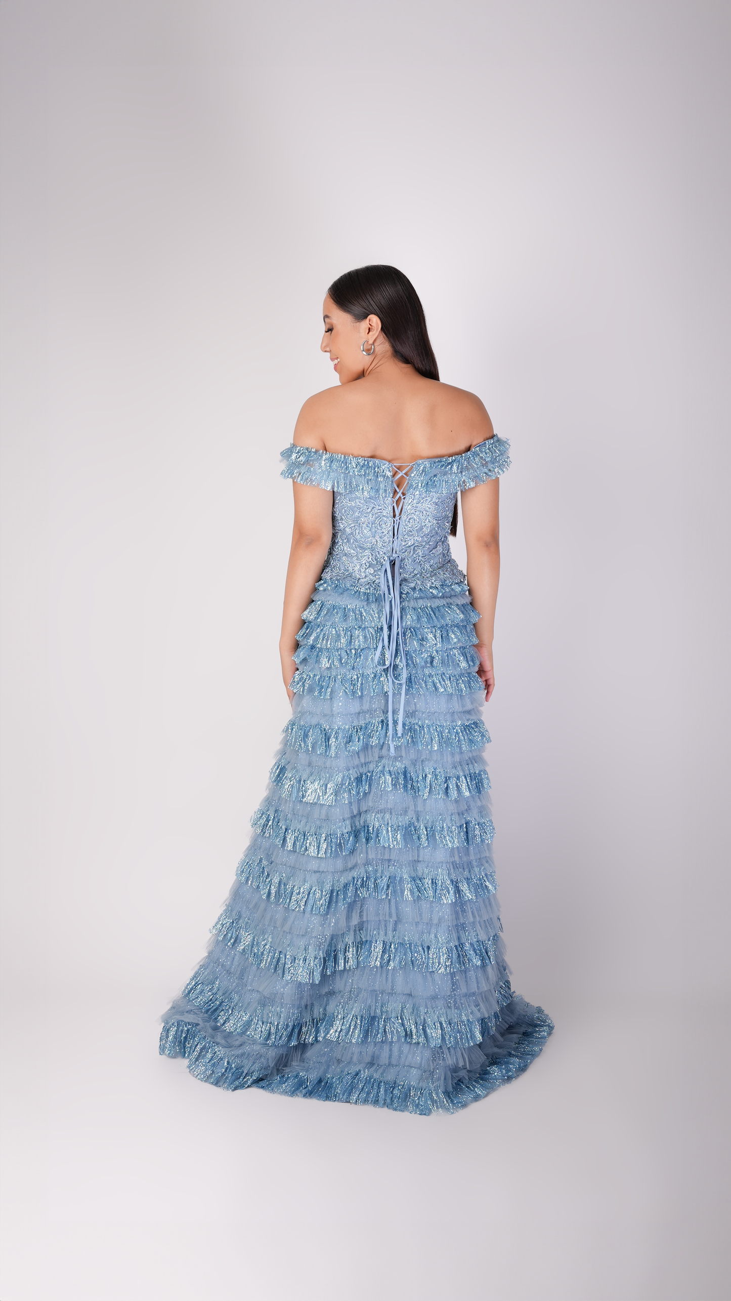 Vestido Azul Cielo Giltter Con Manga Corset Y Olanes