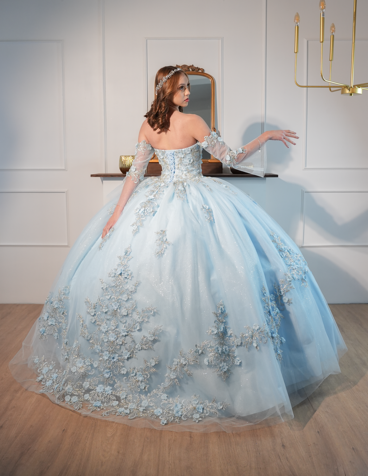 Vestido De XV Años Azul Cielo Bordado de Flores Estraple