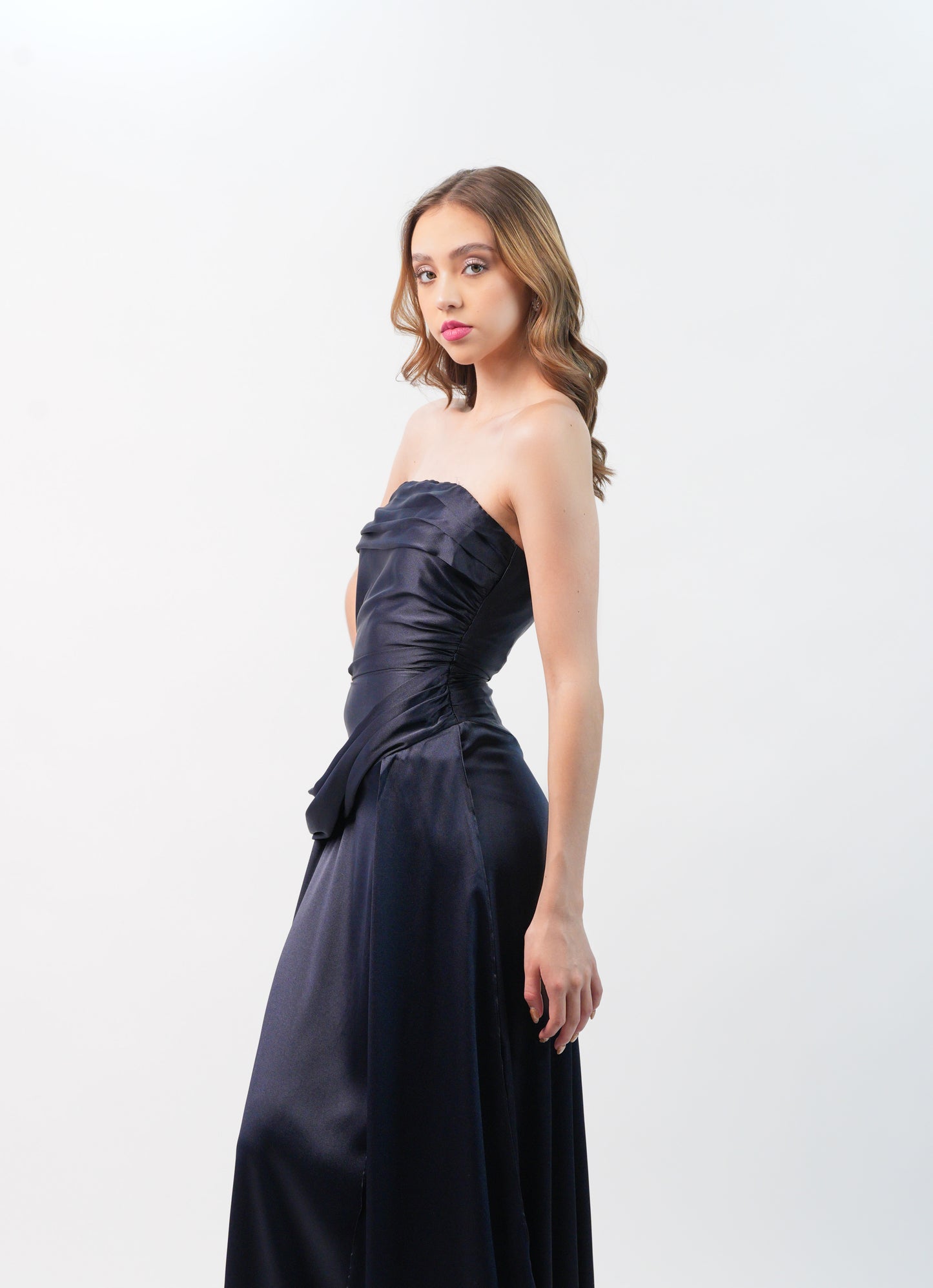 Vestido Azul Marino Straple Corrugado Con Banda