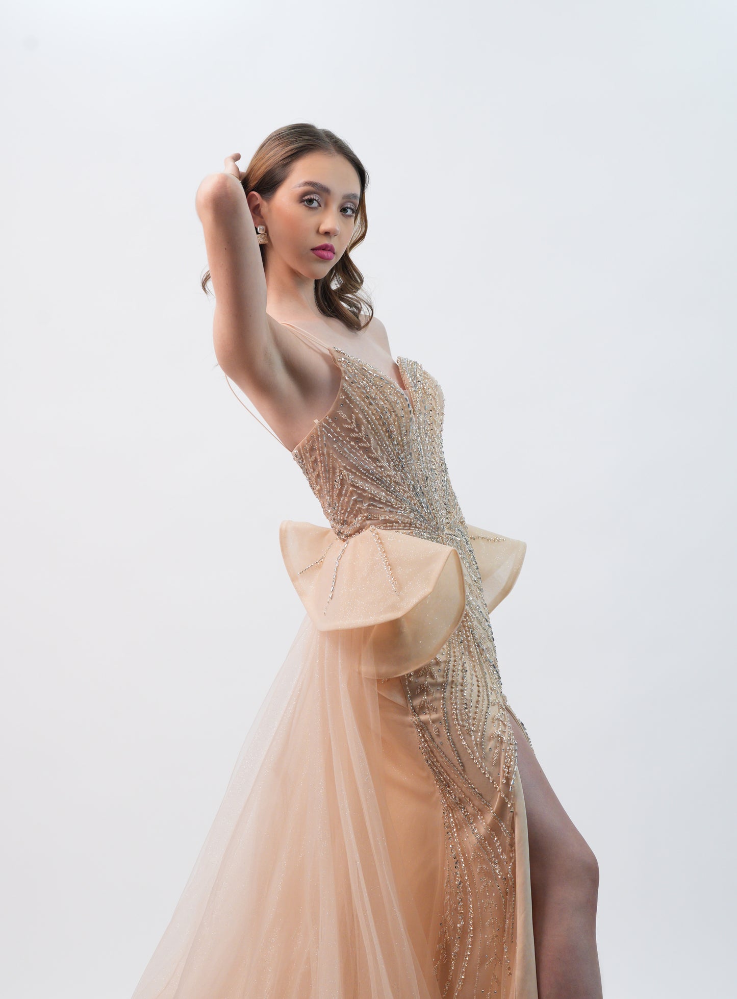 Vestido Champagne lentejuela olanes en cintura