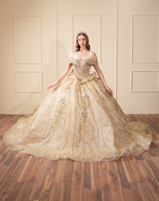 Vestido de XV Años Dorado Pedrería y Glitter con Mangas Caídas y Olan en Corset