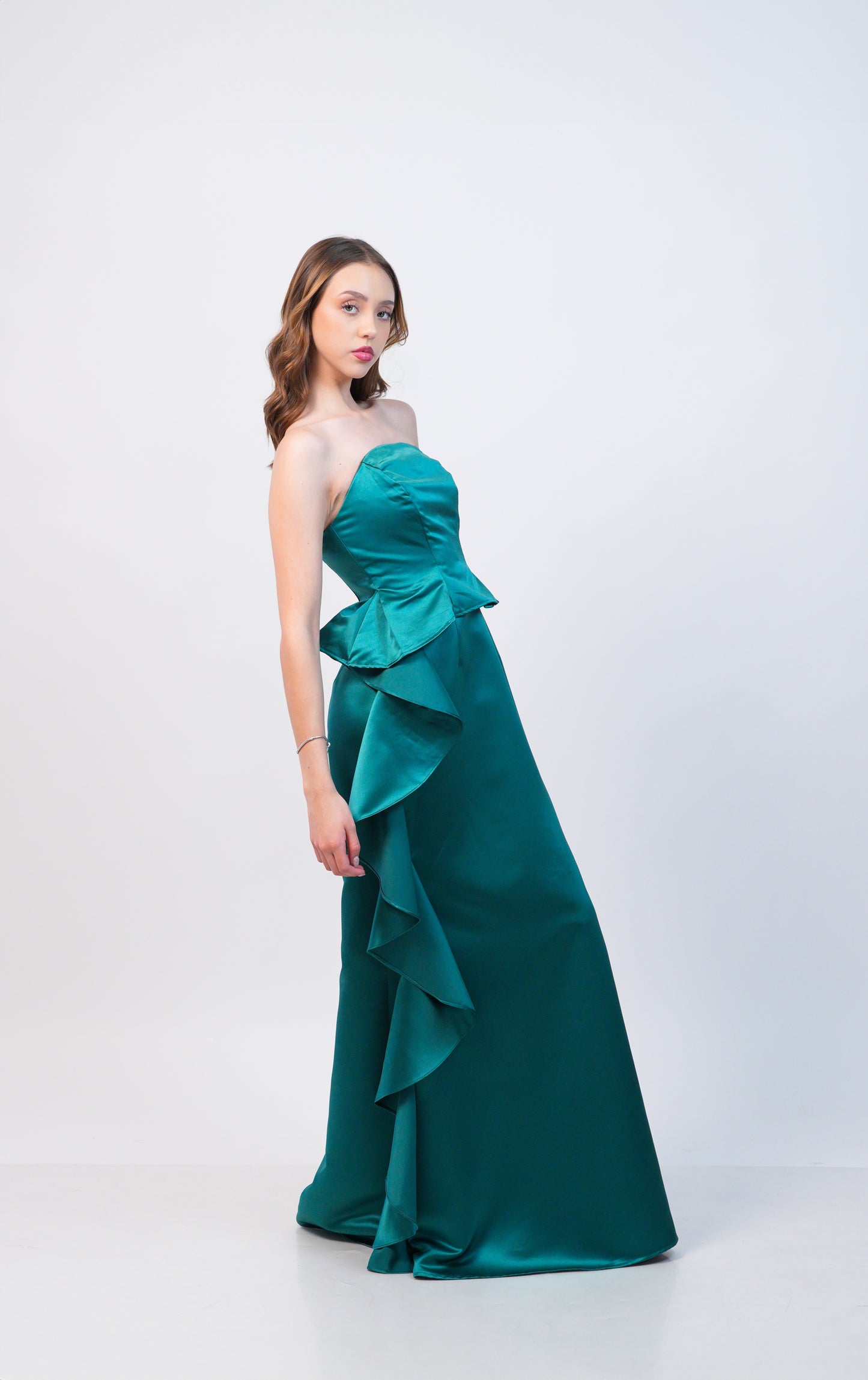 Vestido Verde Esmeralda Corset y Olan en Pierna