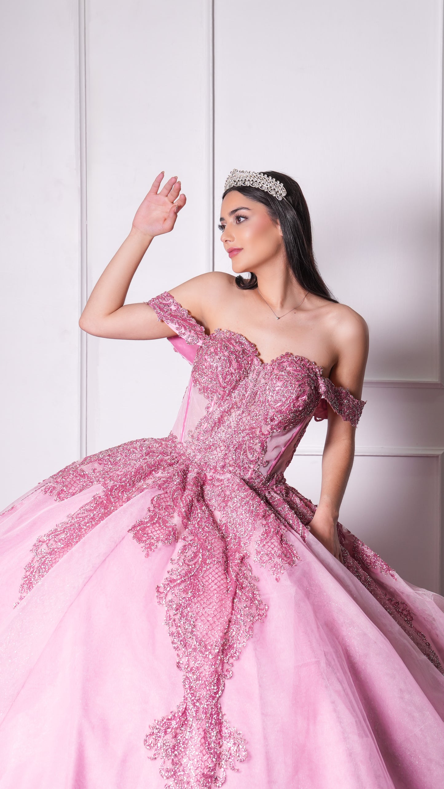 Vestido de XV años Rosa Pastel de Glitter y Mangas Campesinas